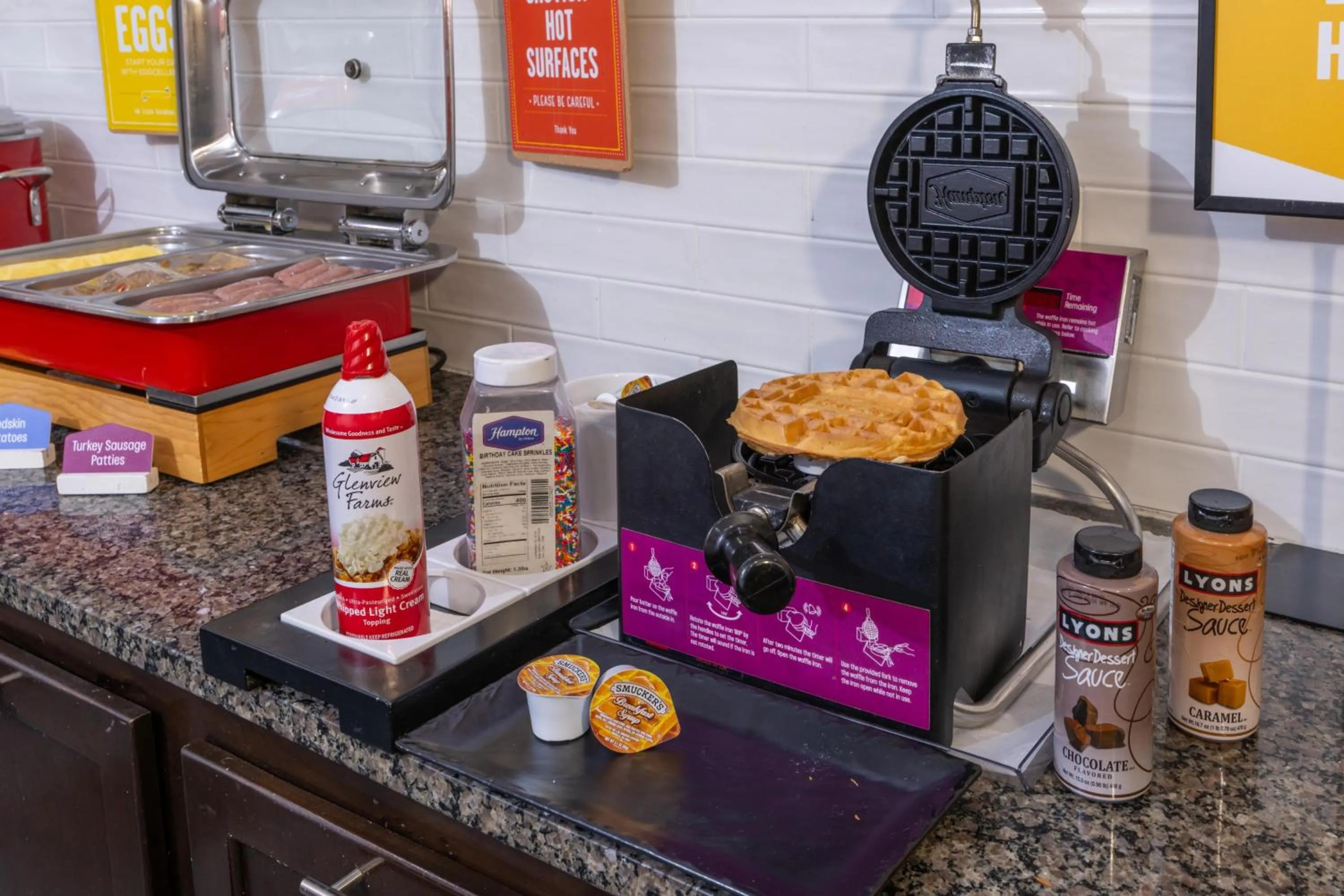 Breakfast in Hampton Inn Tampa International Airport/Westshore