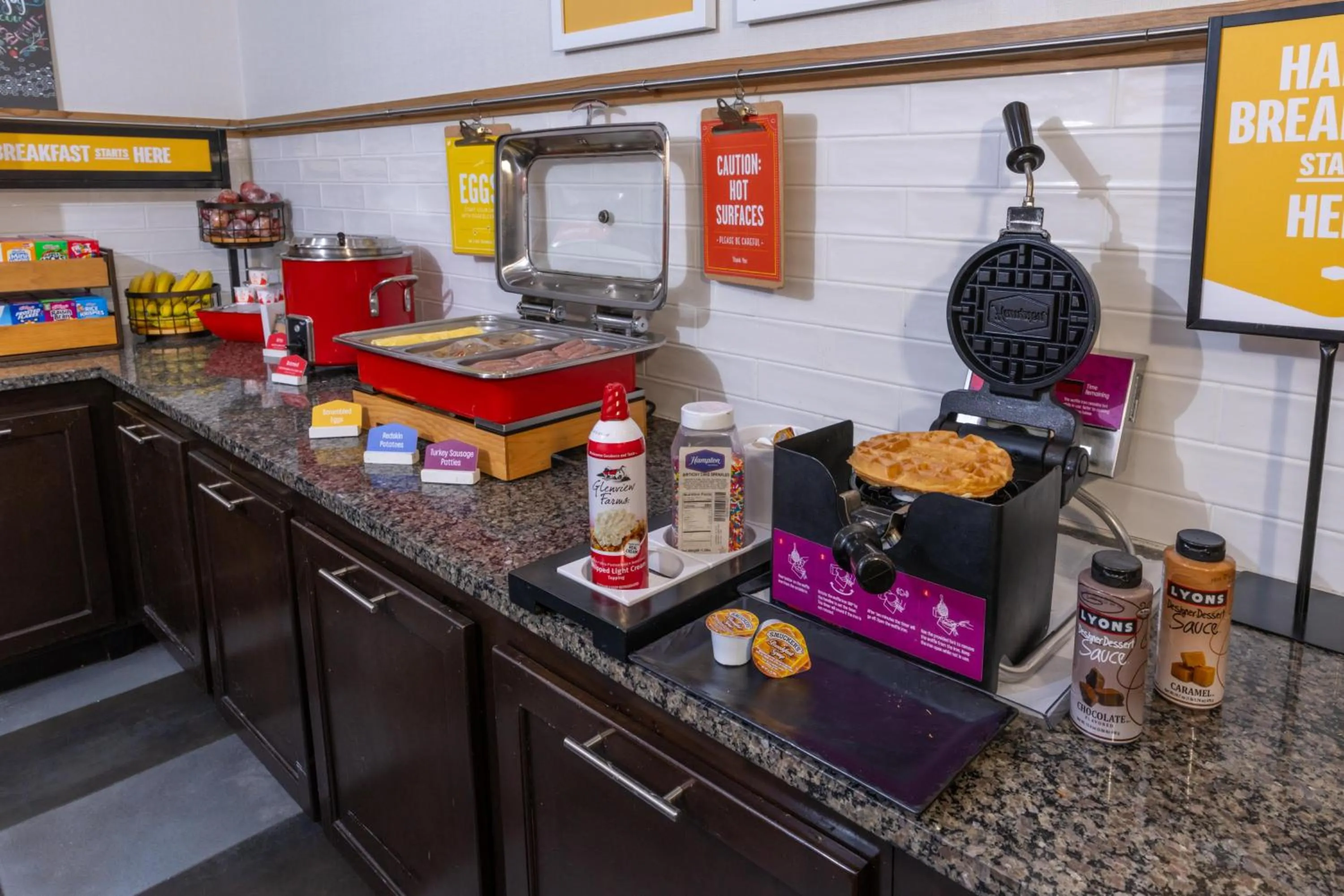 Breakfast in Hampton Inn Tampa International Airport/Westshore