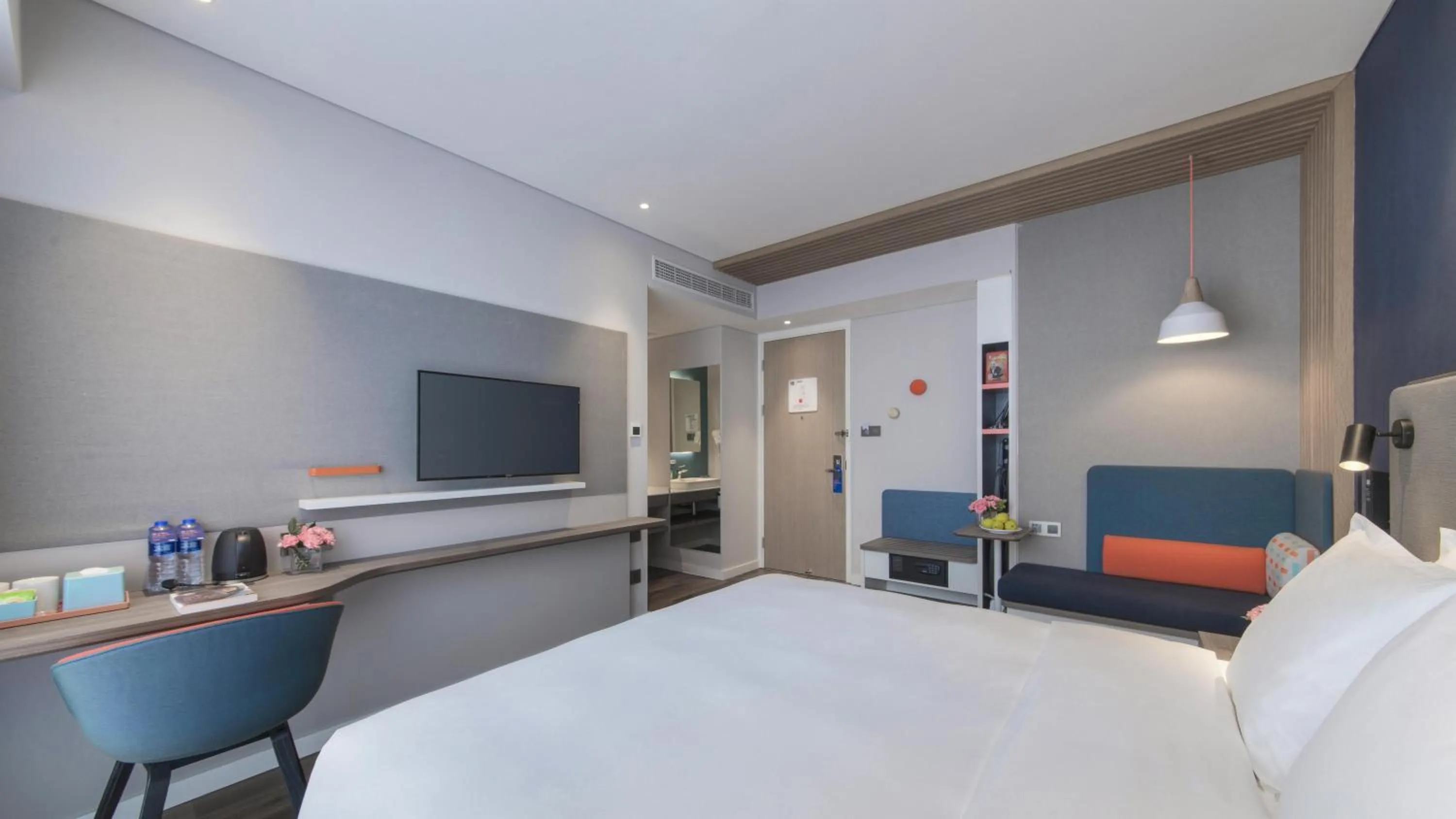 Bed in Holiday Inn Express Liyang Huafu by IHG