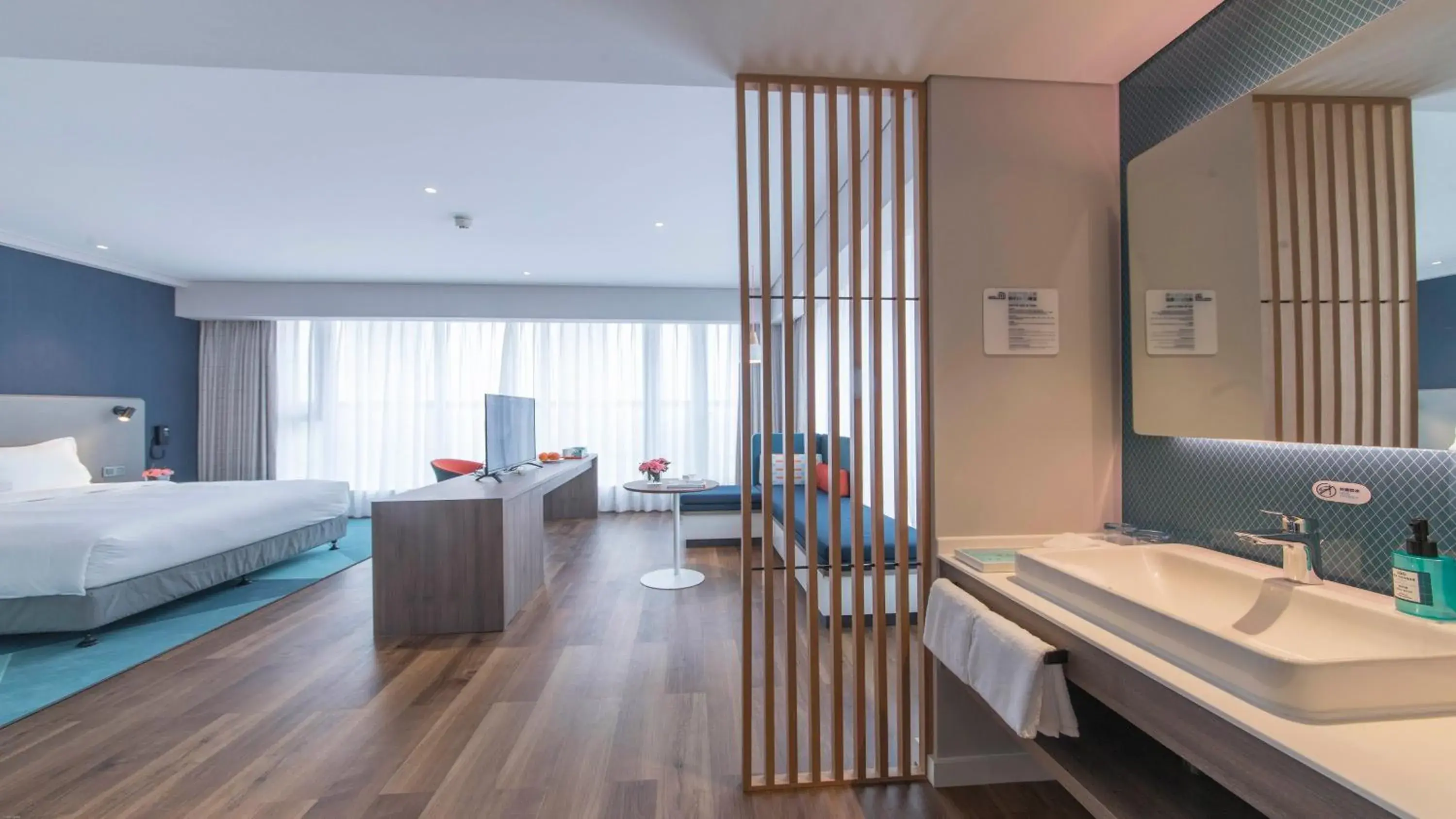 King Suite in Holiday Inn Express Liyang Huafu by IHG King Suite in Holiday Inn Express Liyang Huafu by IHG