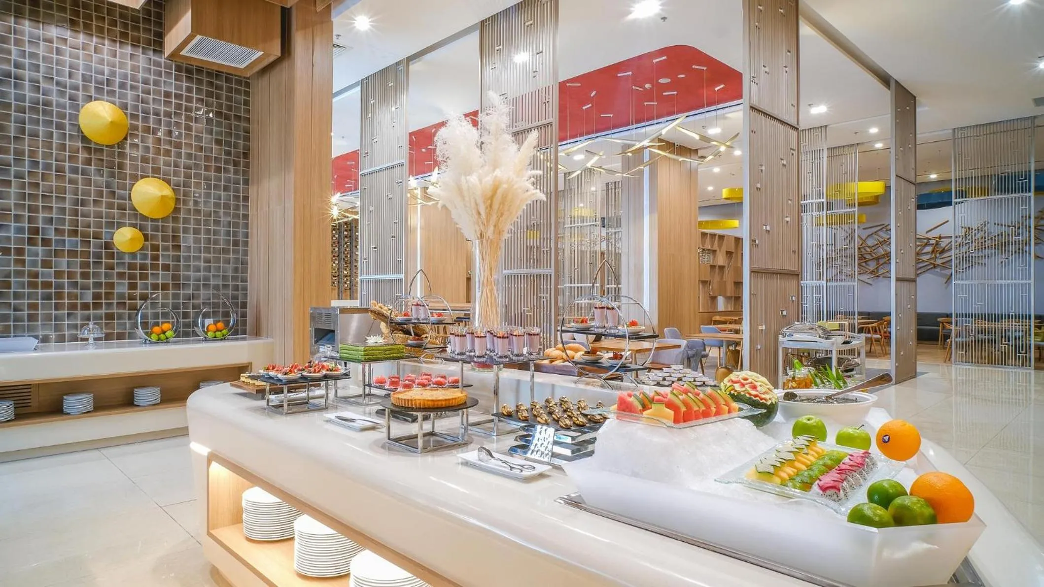 Meeting/conference room in Holiday Inn & Suites Saigon Airport by IHG