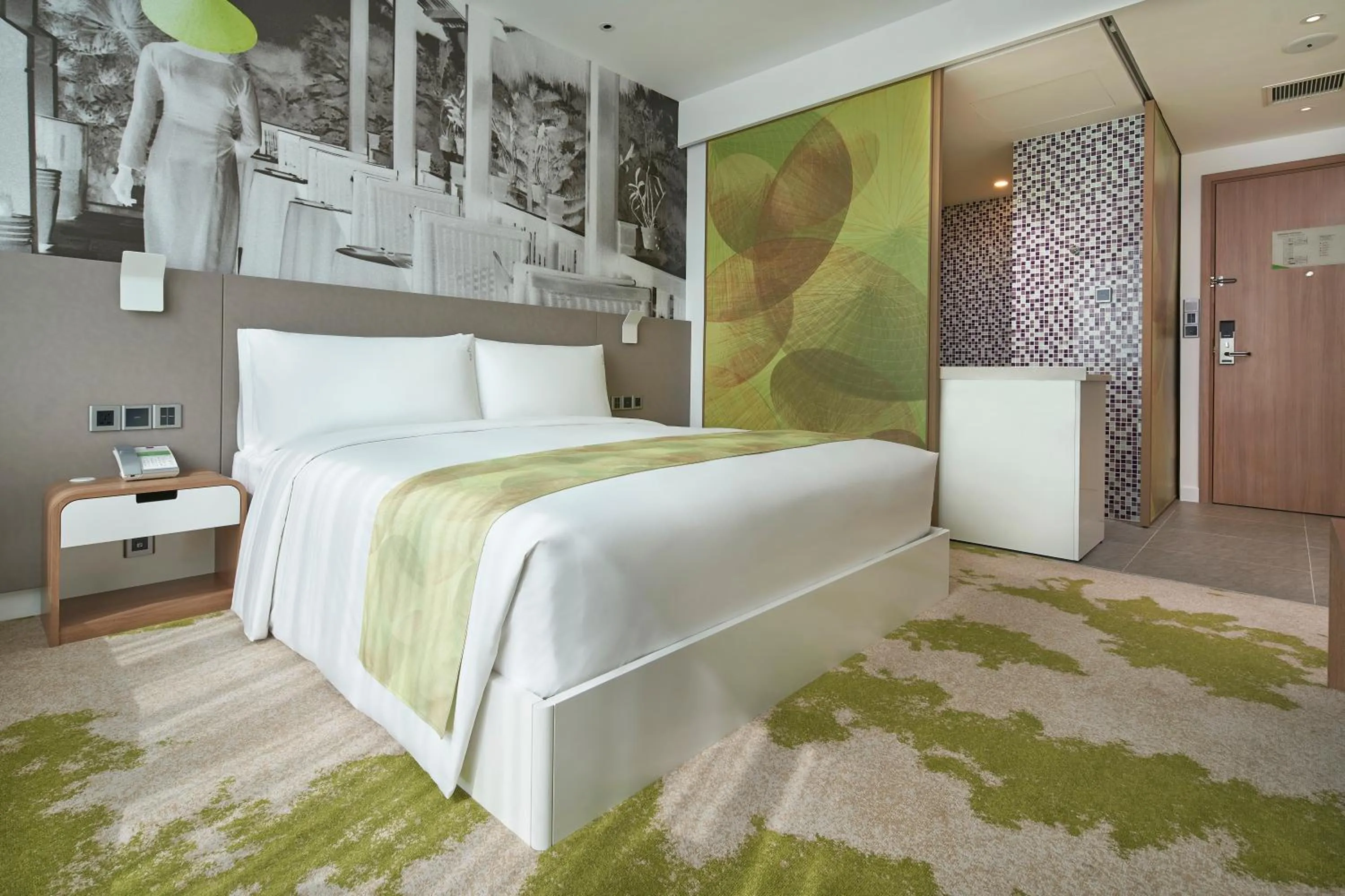 Bed in Holiday Inn & Suites Saigon Airport by IHG