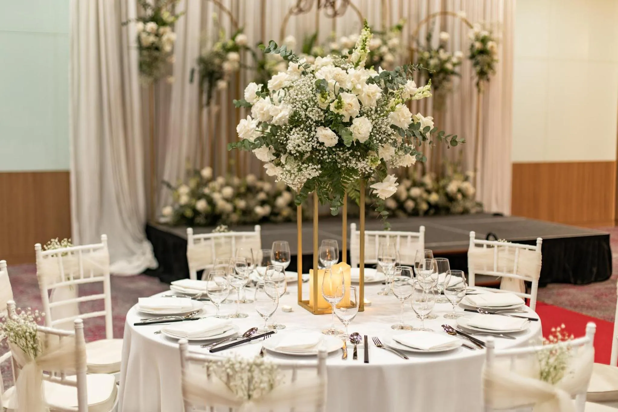 Meeting/conference room in Holiday Inn & Suites Saigon Airport by IHG