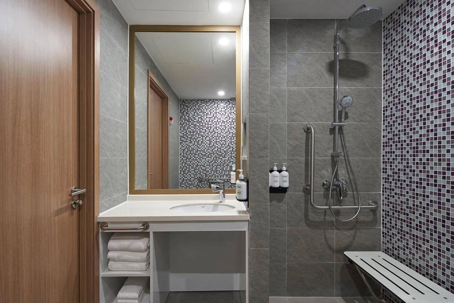 Shower in Holiday Inn & Suites Saigon Airport by IHG