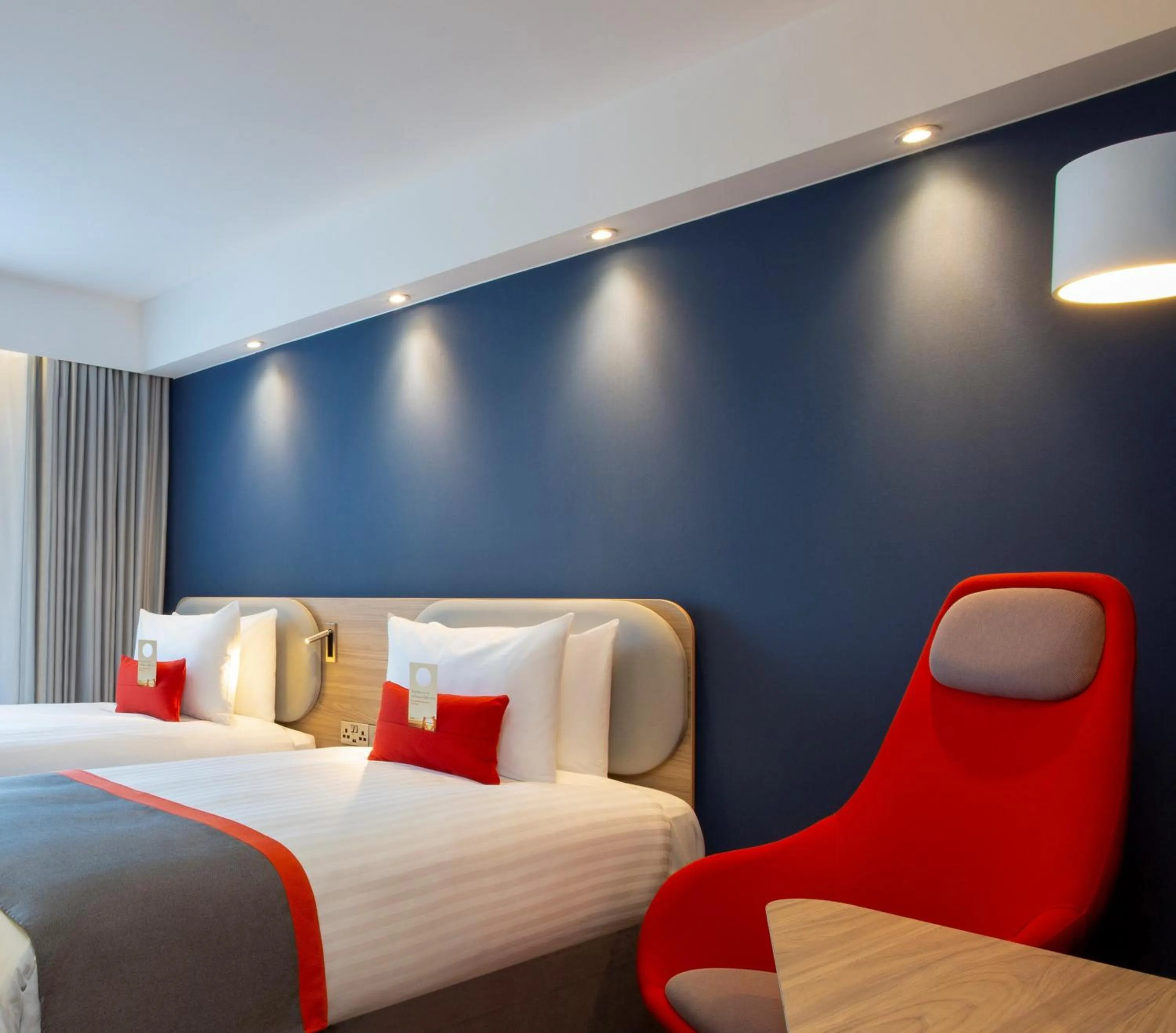 Bed in Holiday Inn Express Bridgwater M5, Jct24 by IHG