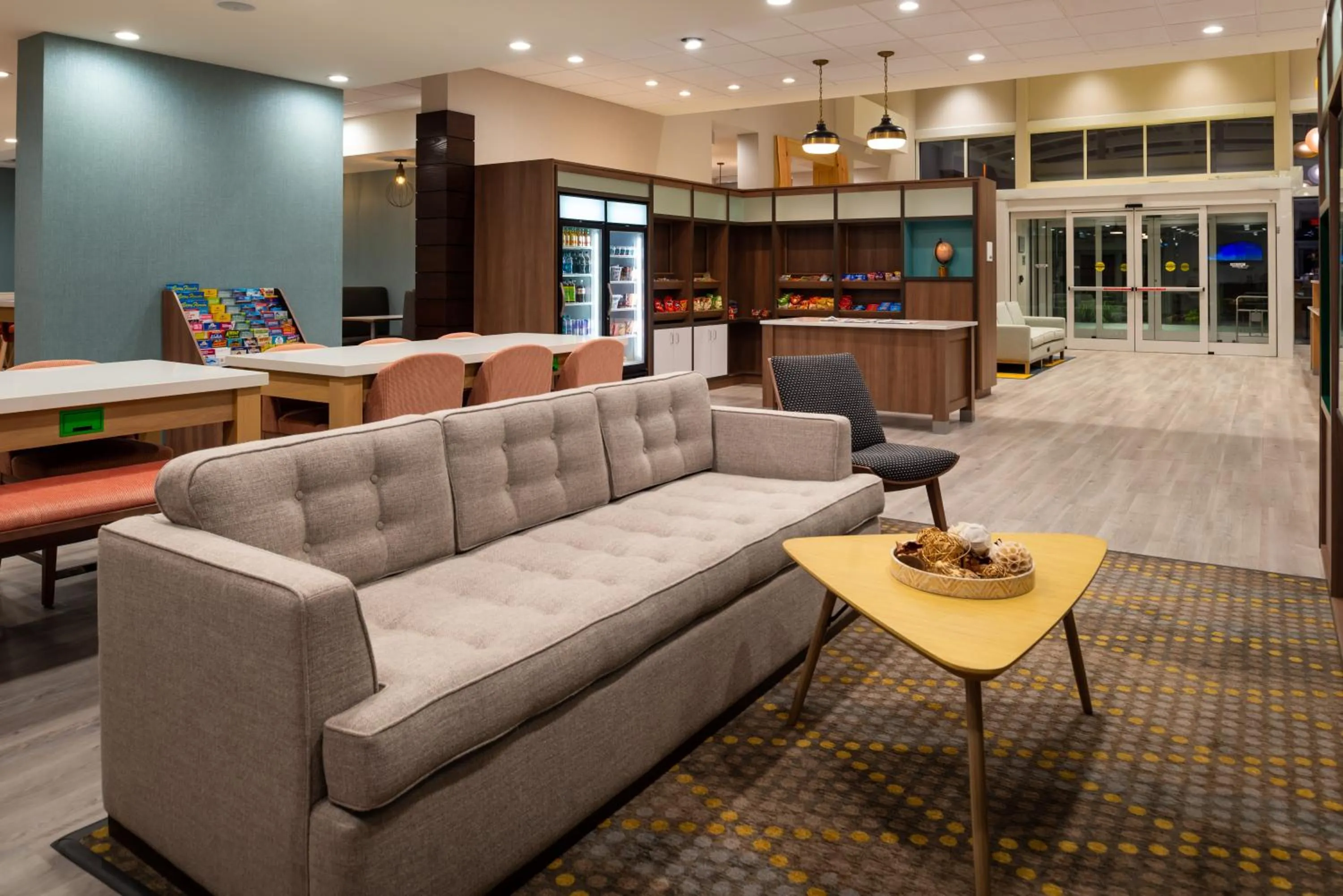 Lobby or reception in Holiday Inn & Suites Orlando - I-Drive - Theme Parks by IHG
