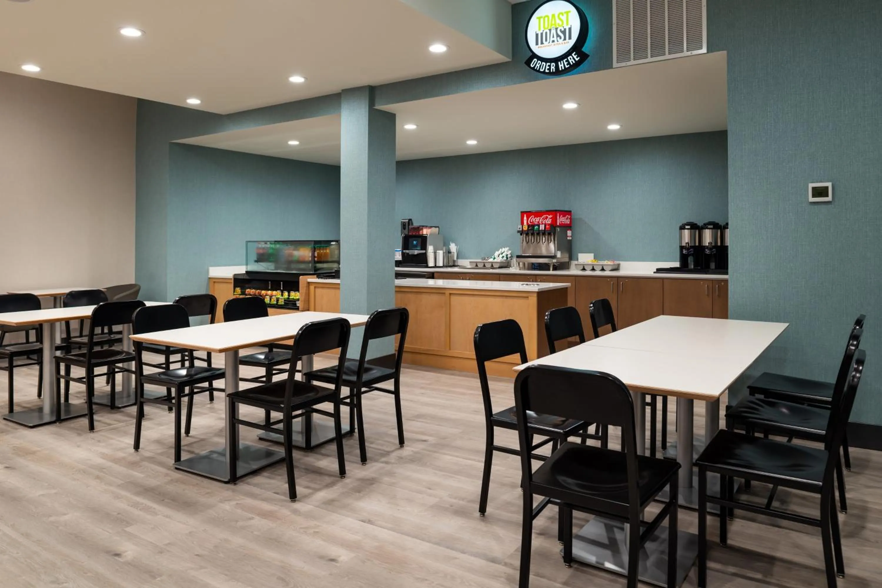 Restaurant/places to eat in Holiday Inn & Suites Orlando - I-Drive - Theme Parks by IHG