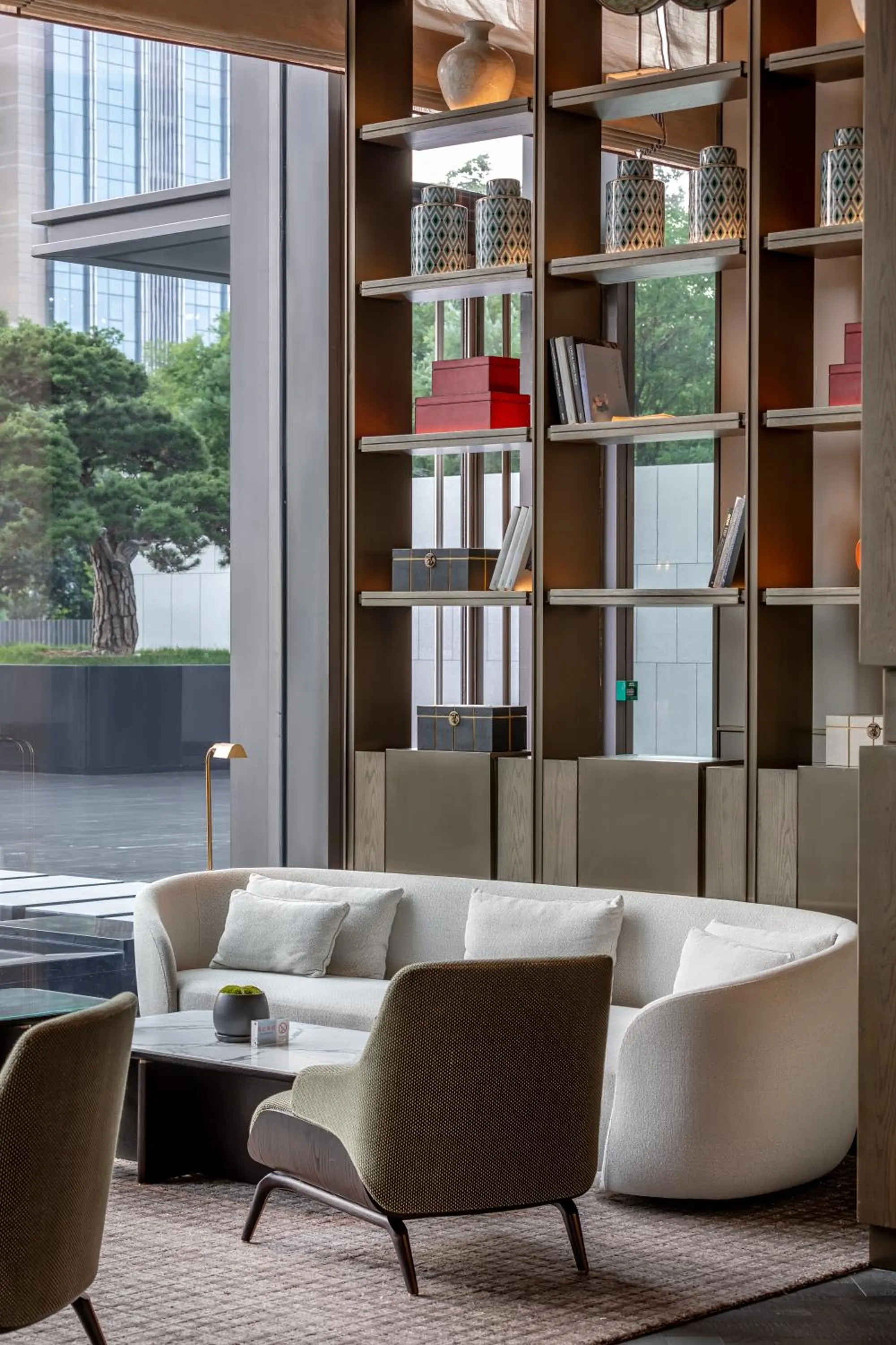 Seating area in InterContinental Xi'an Hi-Tech Zone