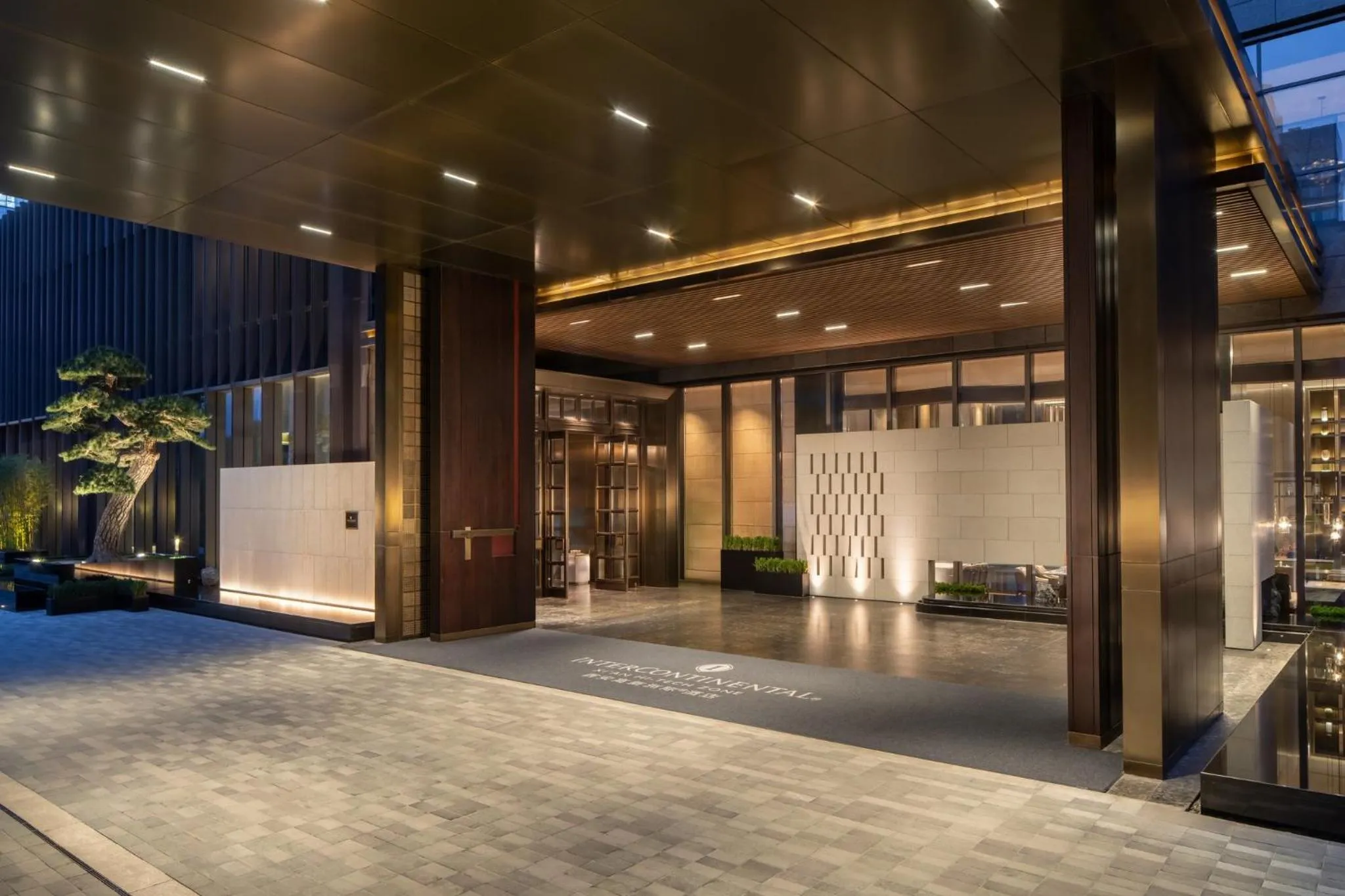 Property building in InterContinental Xi'an Hi-Tech Zone