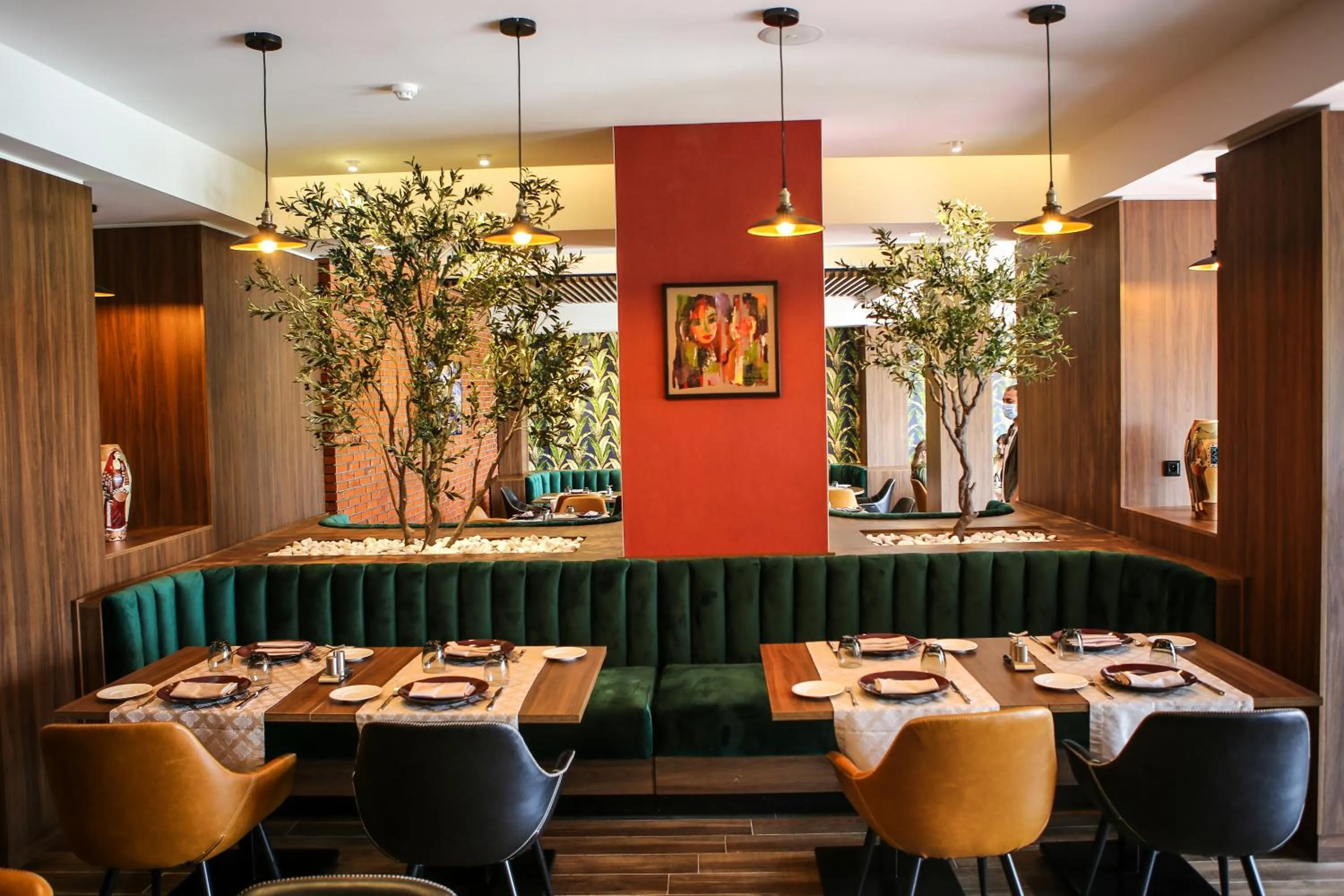 Restaurant/places to eat in ADAM Hotel Suites