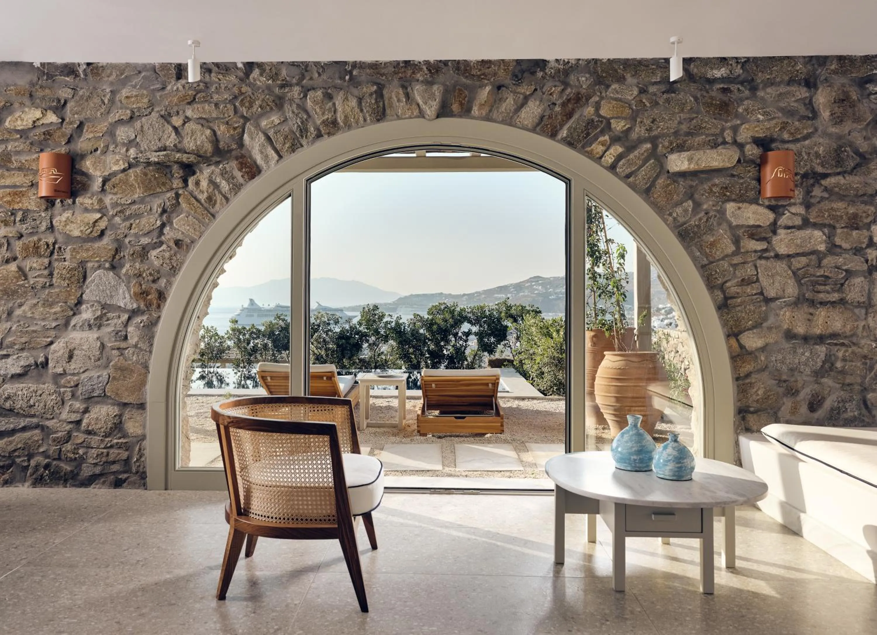 Patio in Belvedere Mykonos - Hilltop Rooms & Suites - The Leading Hotels of the World