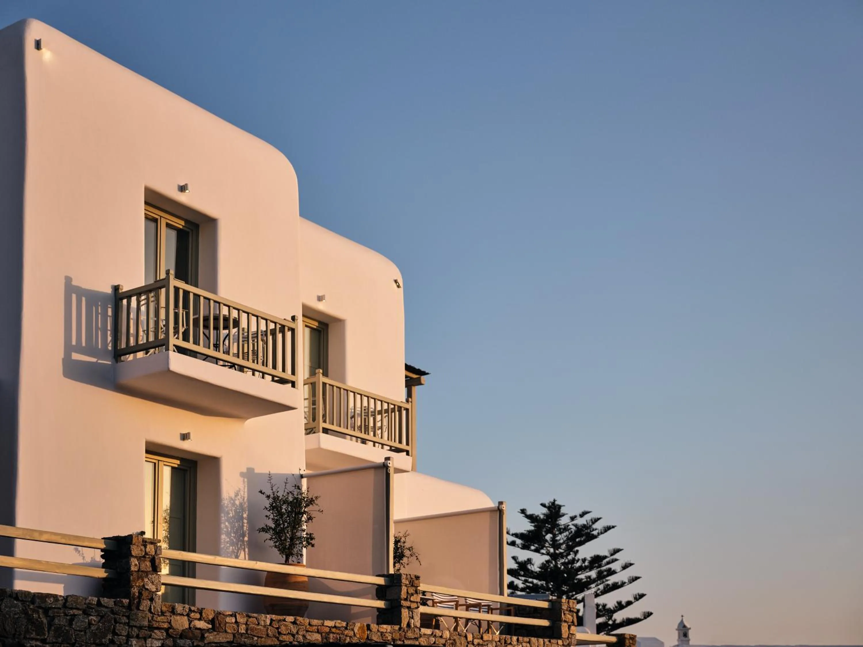 Property building in Belvedere Mykonos - Hilltop Rooms & Suites - The Leading Hotels of the World