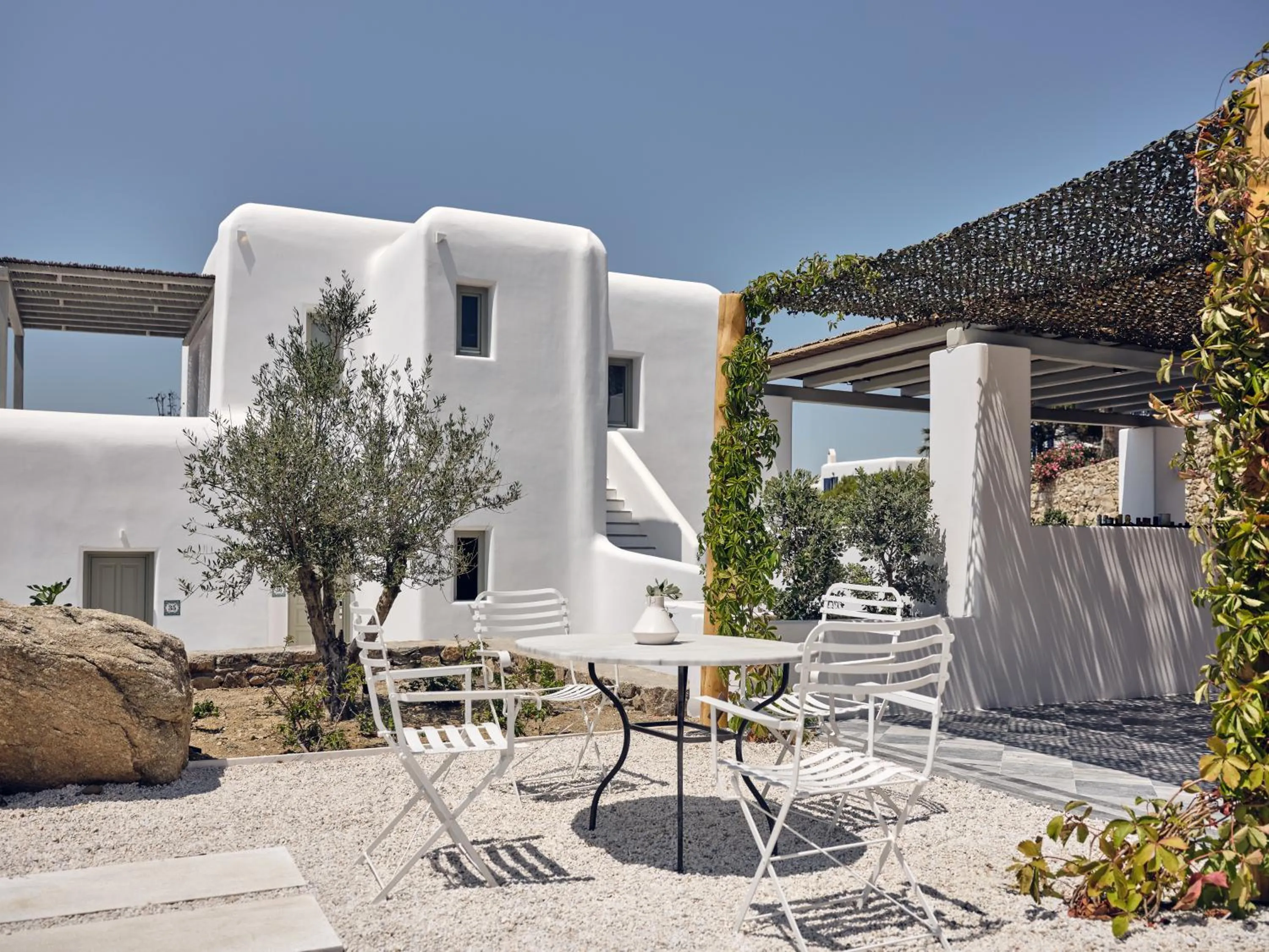 Property building in Belvedere Mykonos - Hilltop Rooms & Suites - The Leading Hotels of the World