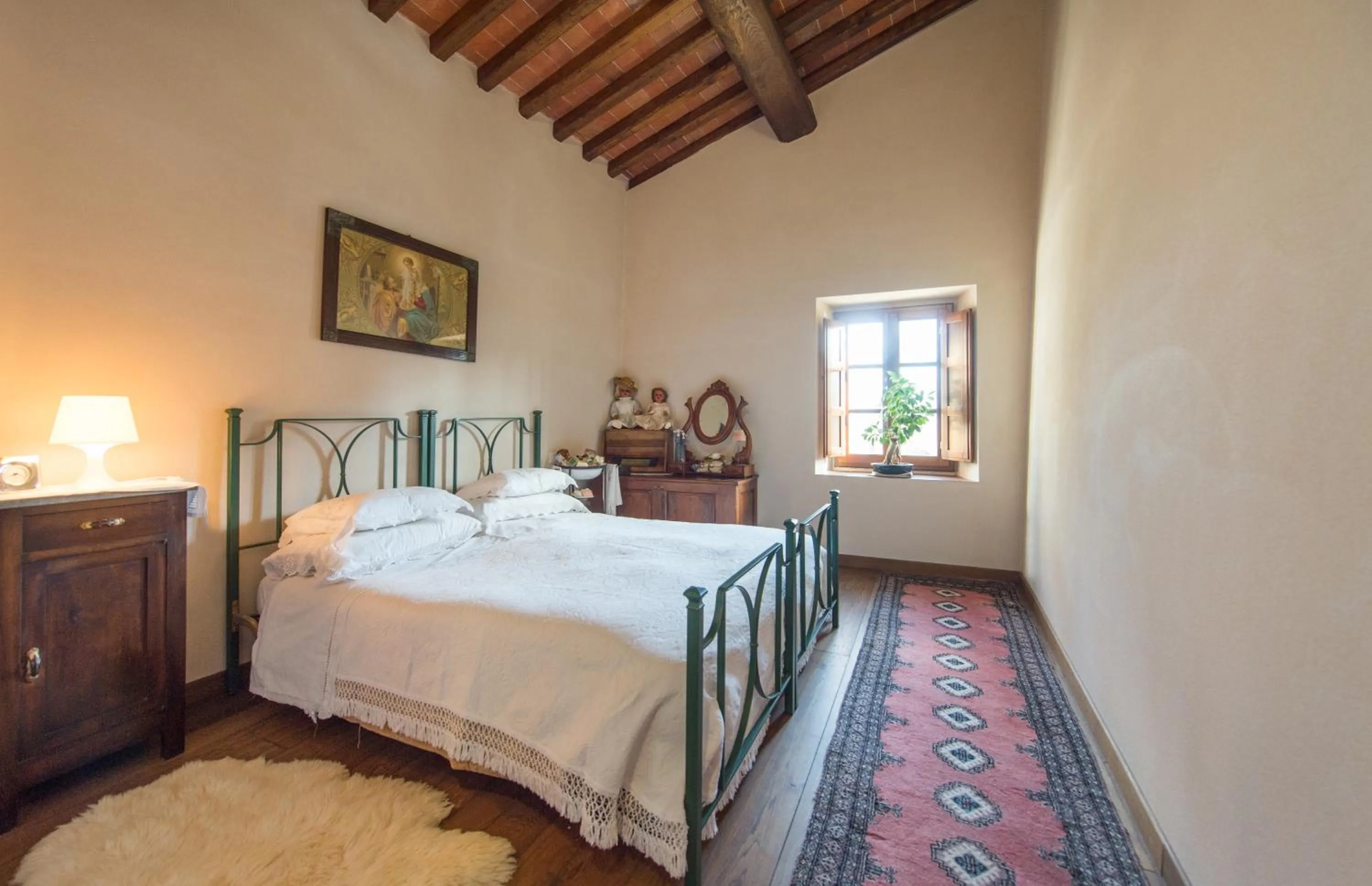 Photo of the whole room, Bed in podere Sanlorenzo