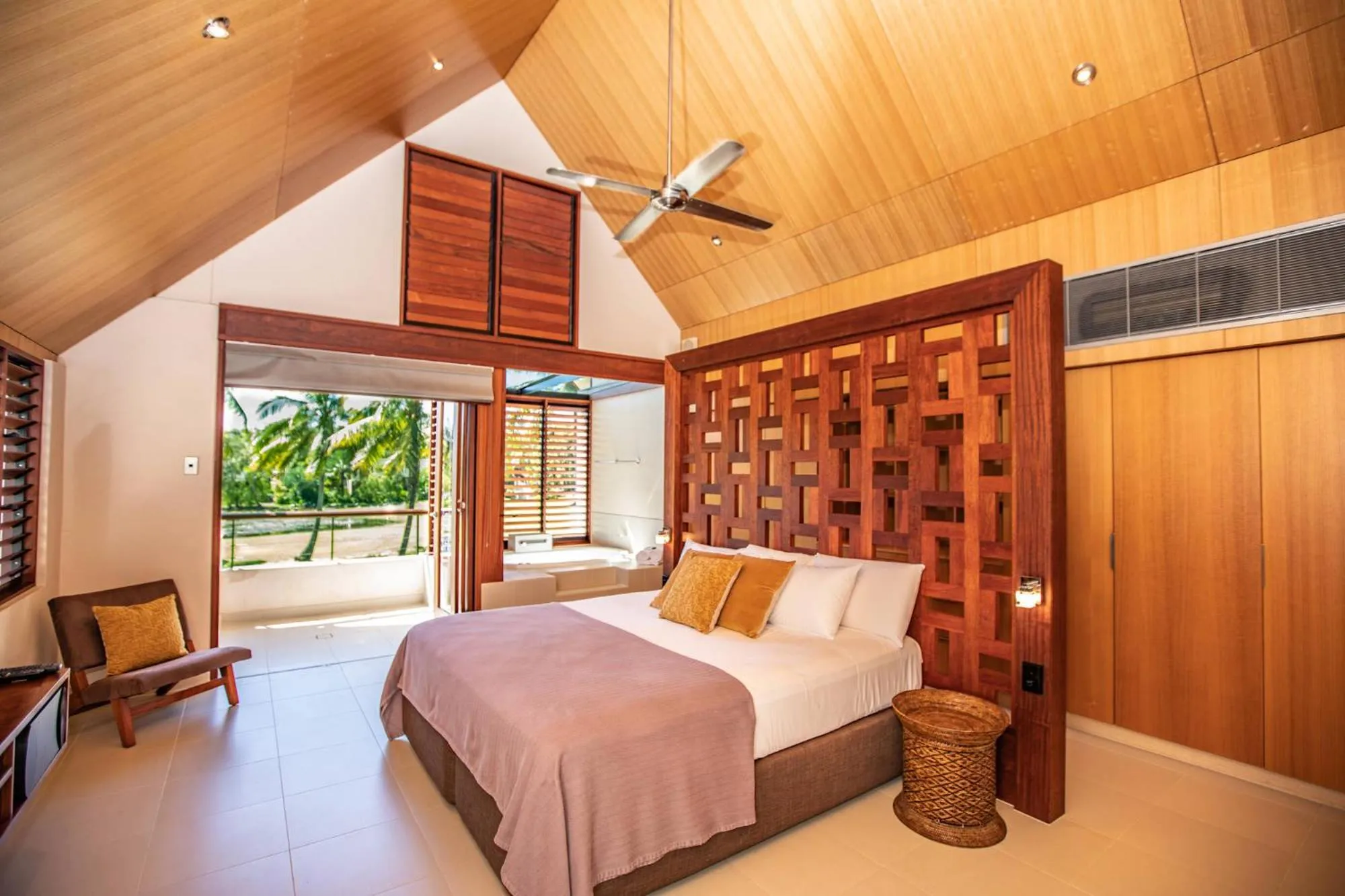 Bedroom, Bed in Niramaya Villas and Spa