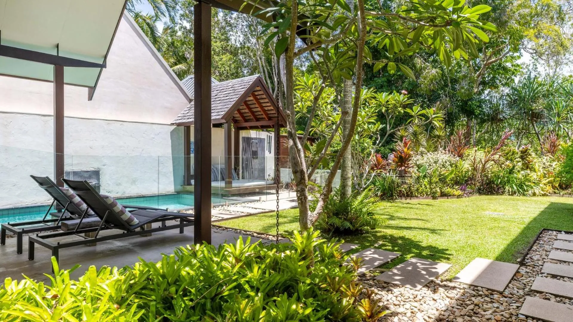 Garden in Niramaya Villas and Spa