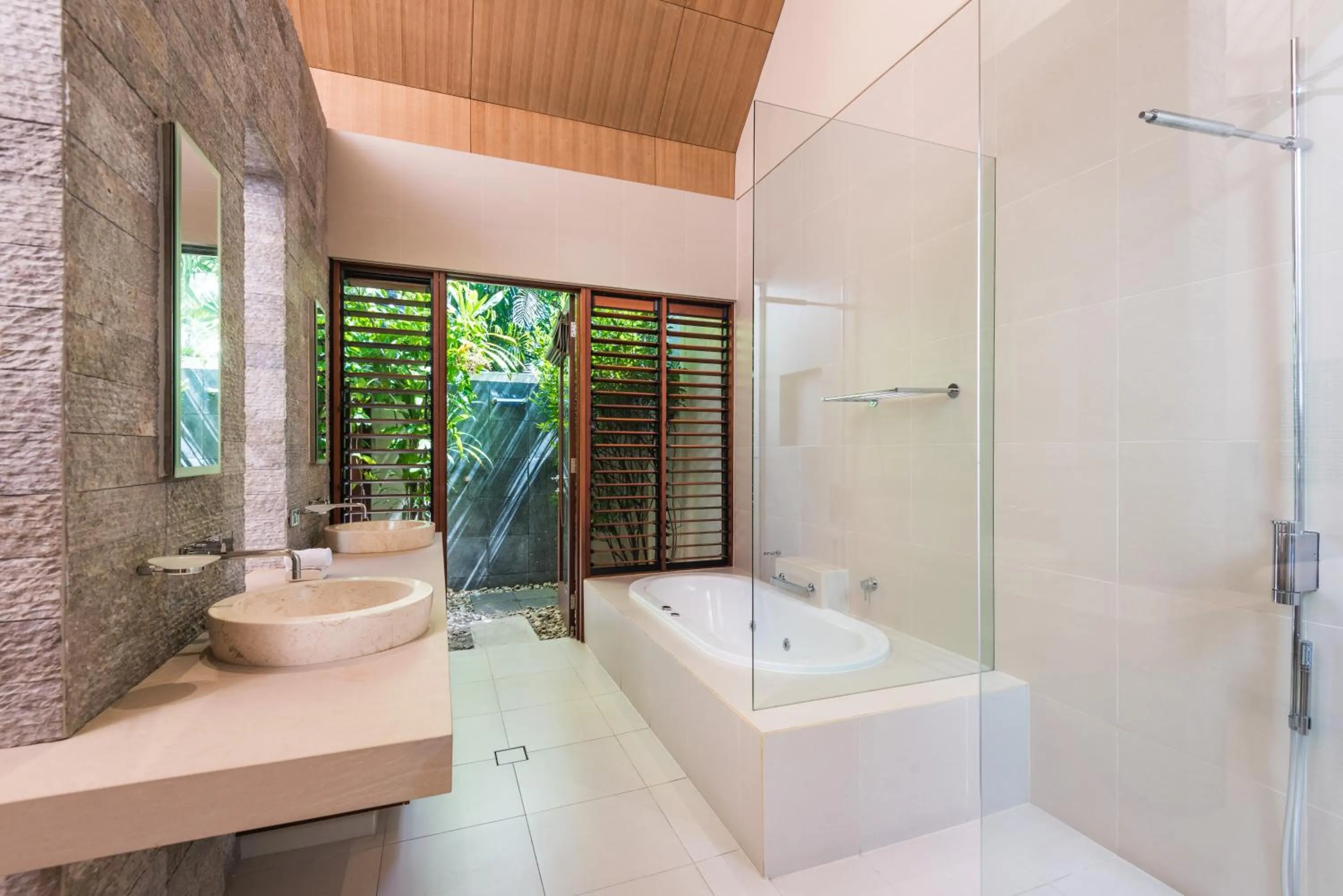 Bathroom in Niramaya Villas and Spa