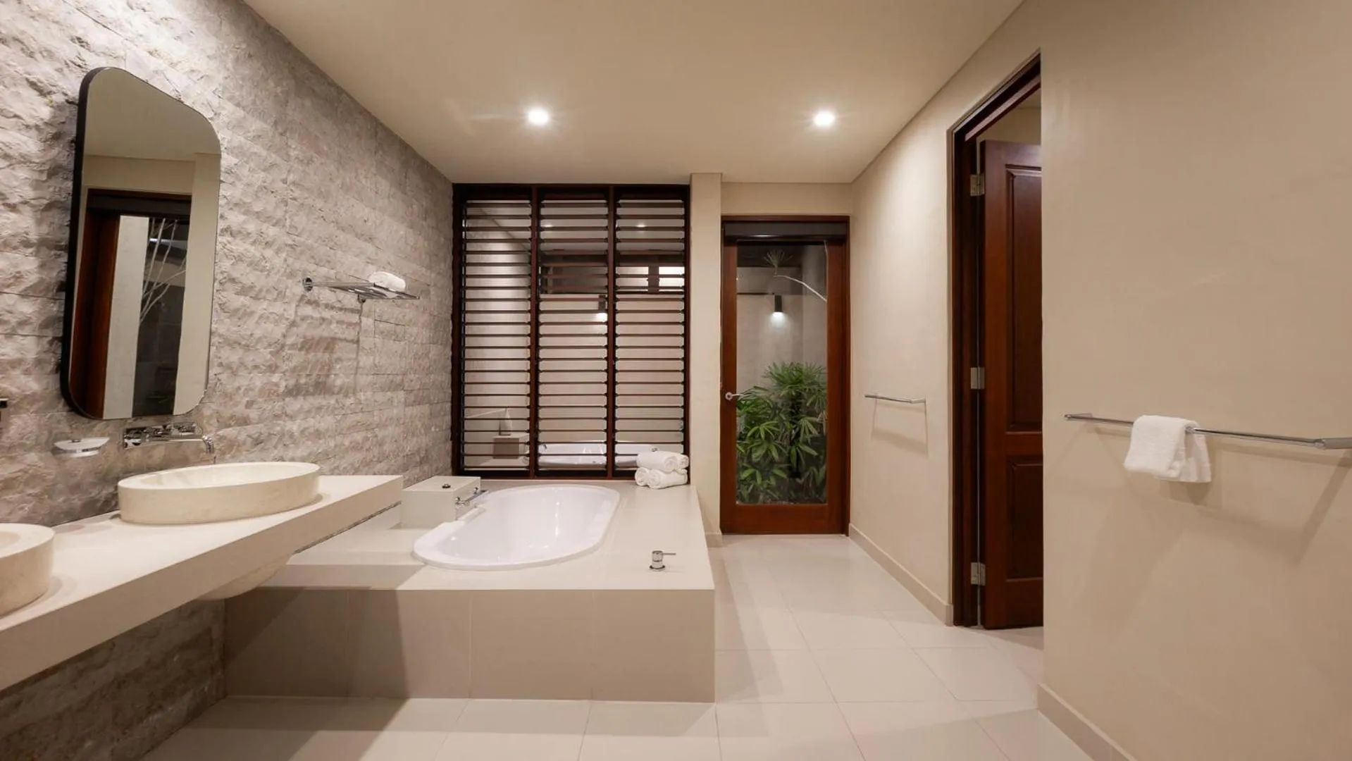 Bathroom in Niramaya Villas and Spa