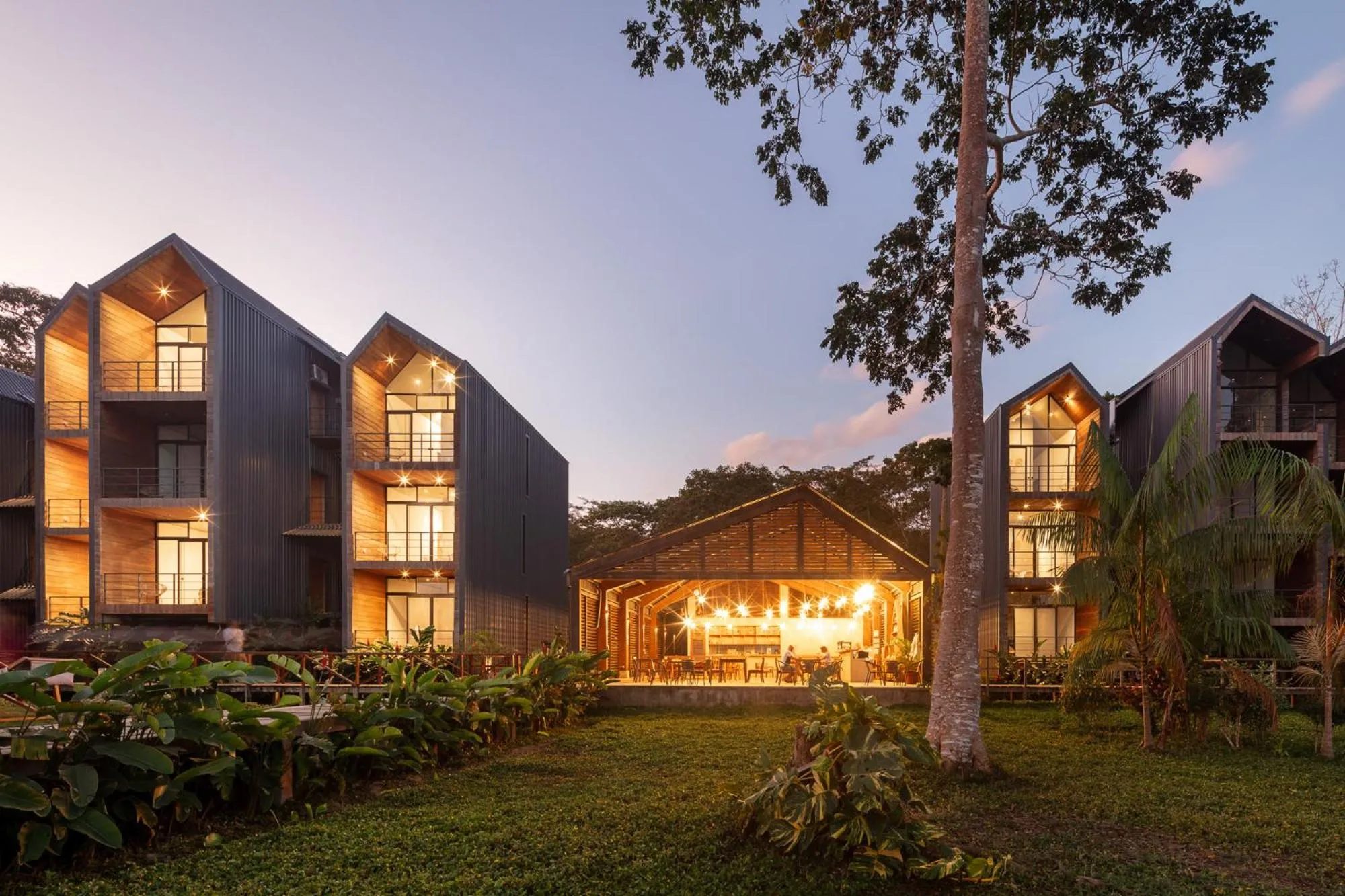 Property building in Enai