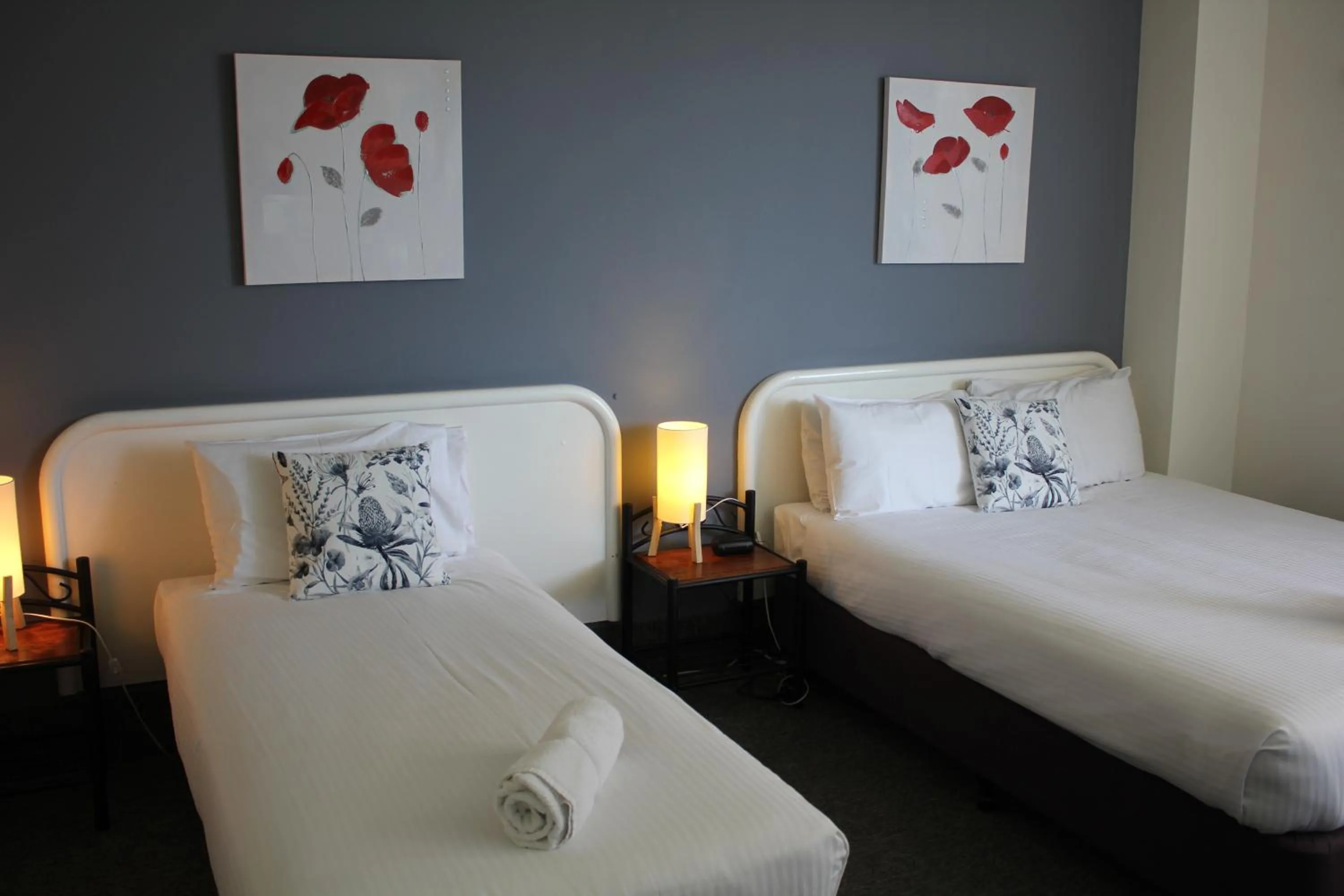 Bedroom in Hamilton Motor Inn