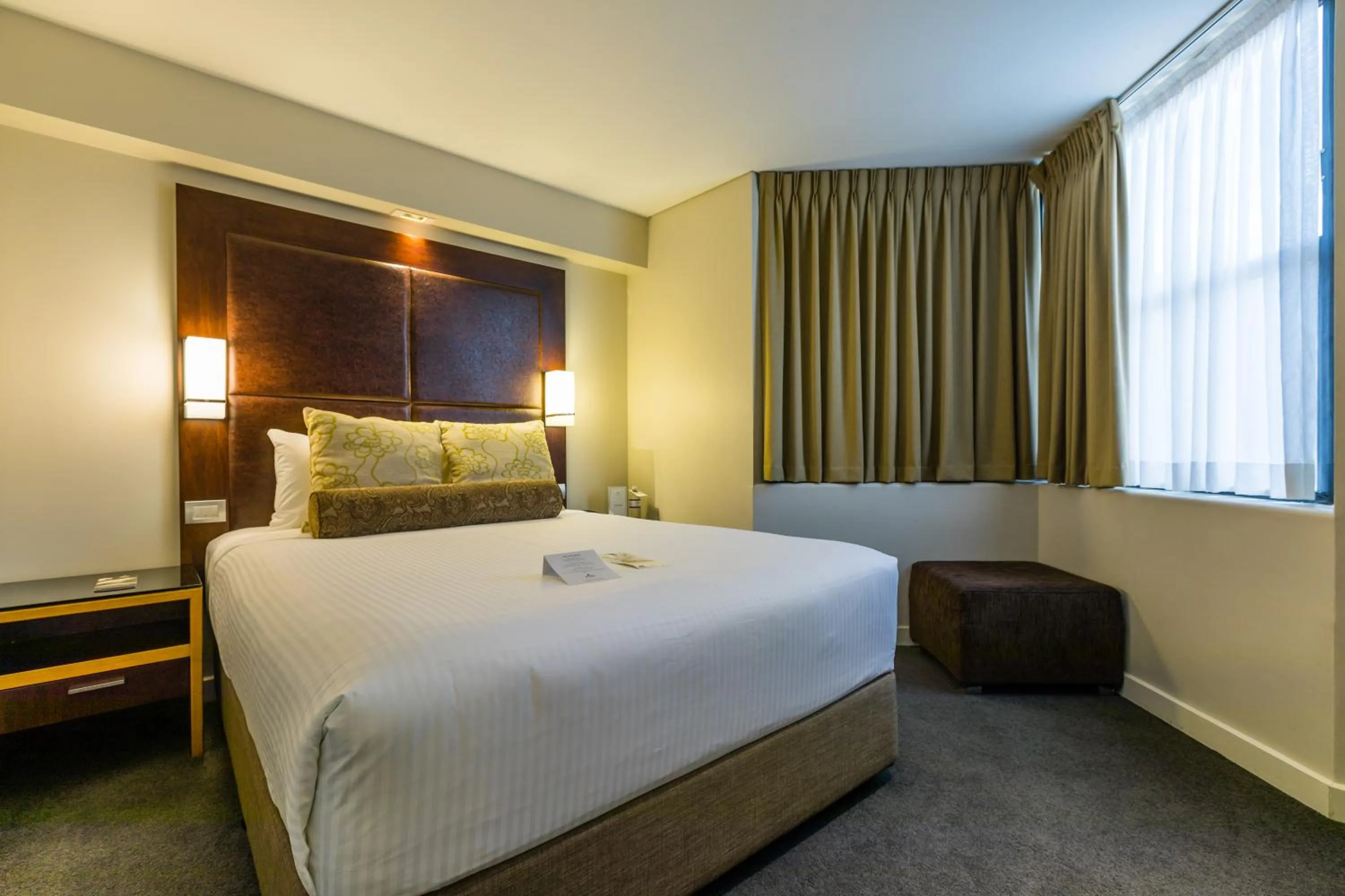 Bedroom, Bed in Amora Hotel Riverwalk Melbourne