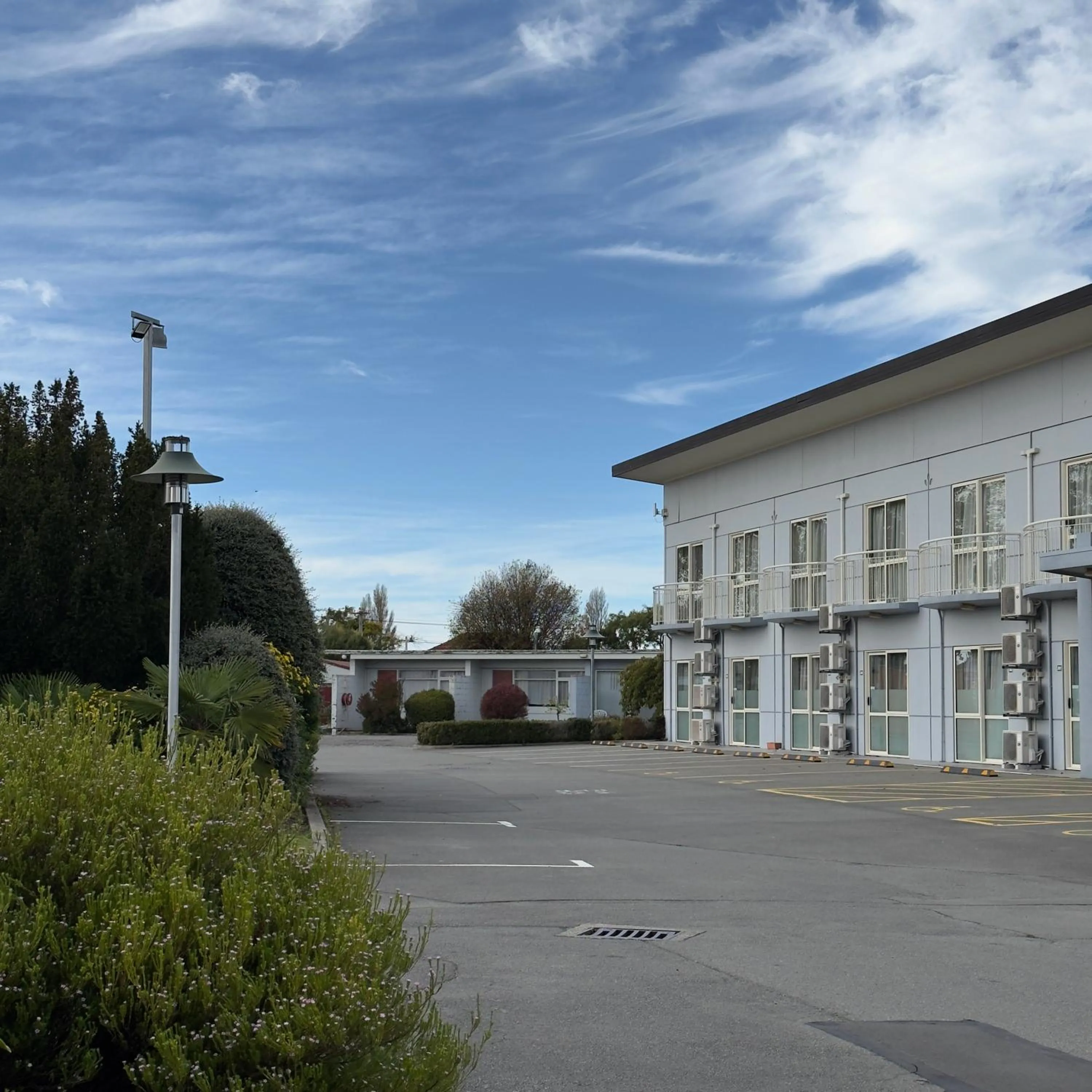 Parking in The Garden Hotel