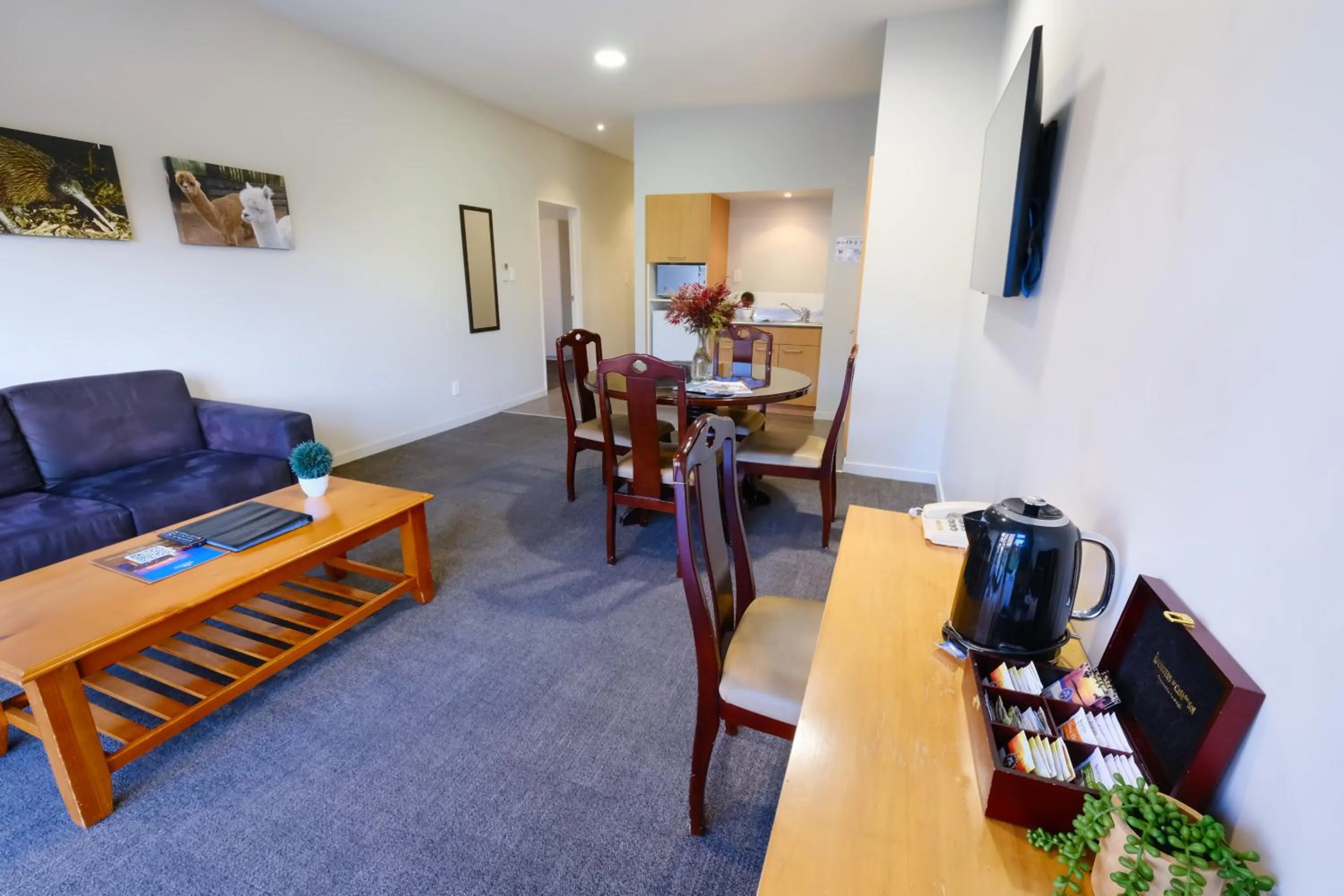 Living room in The Garden Hotel