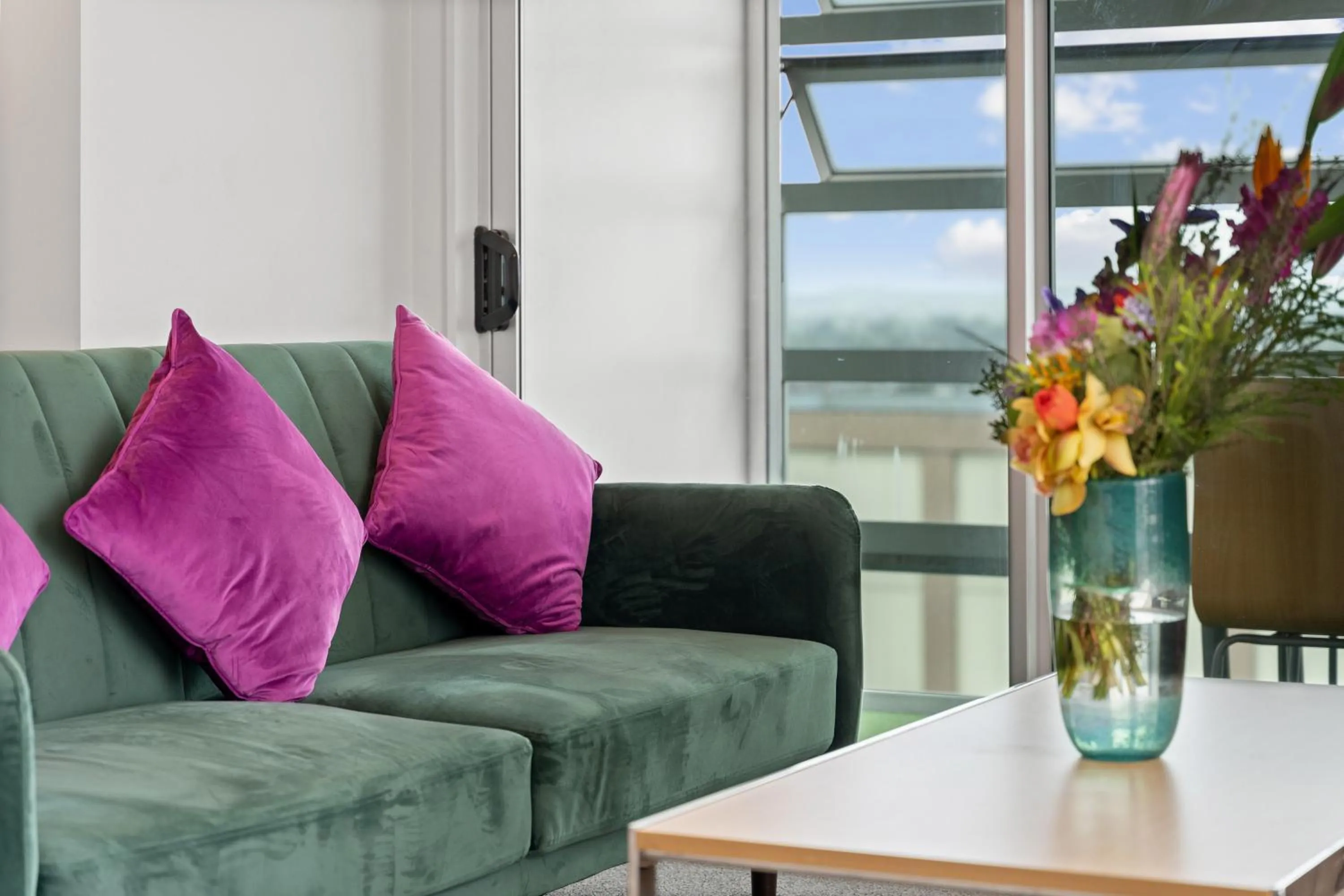 hair dresser in Proximity Apartments Manukau / Auckland Airport