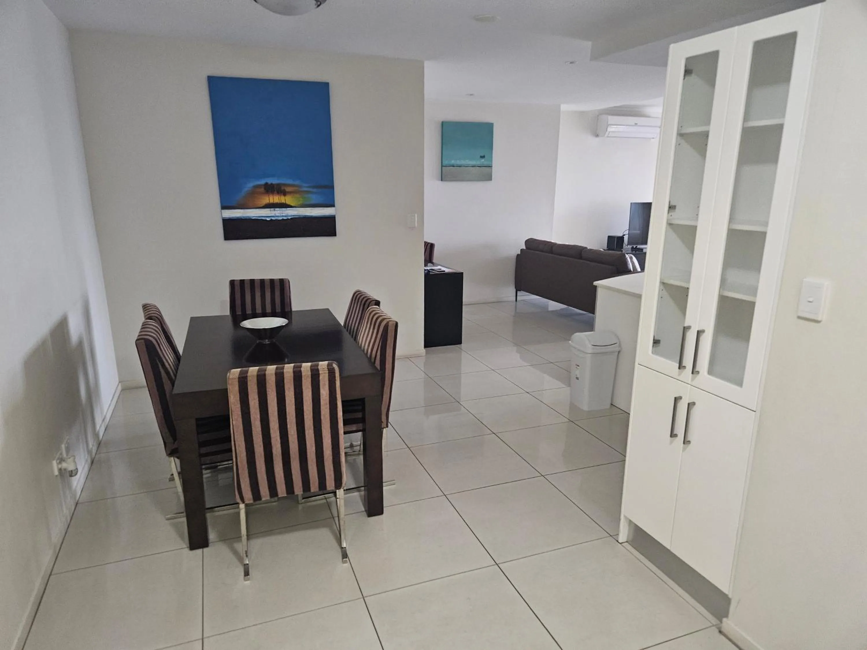 Dining area in Gladstone City Central Apartment Hotel Official