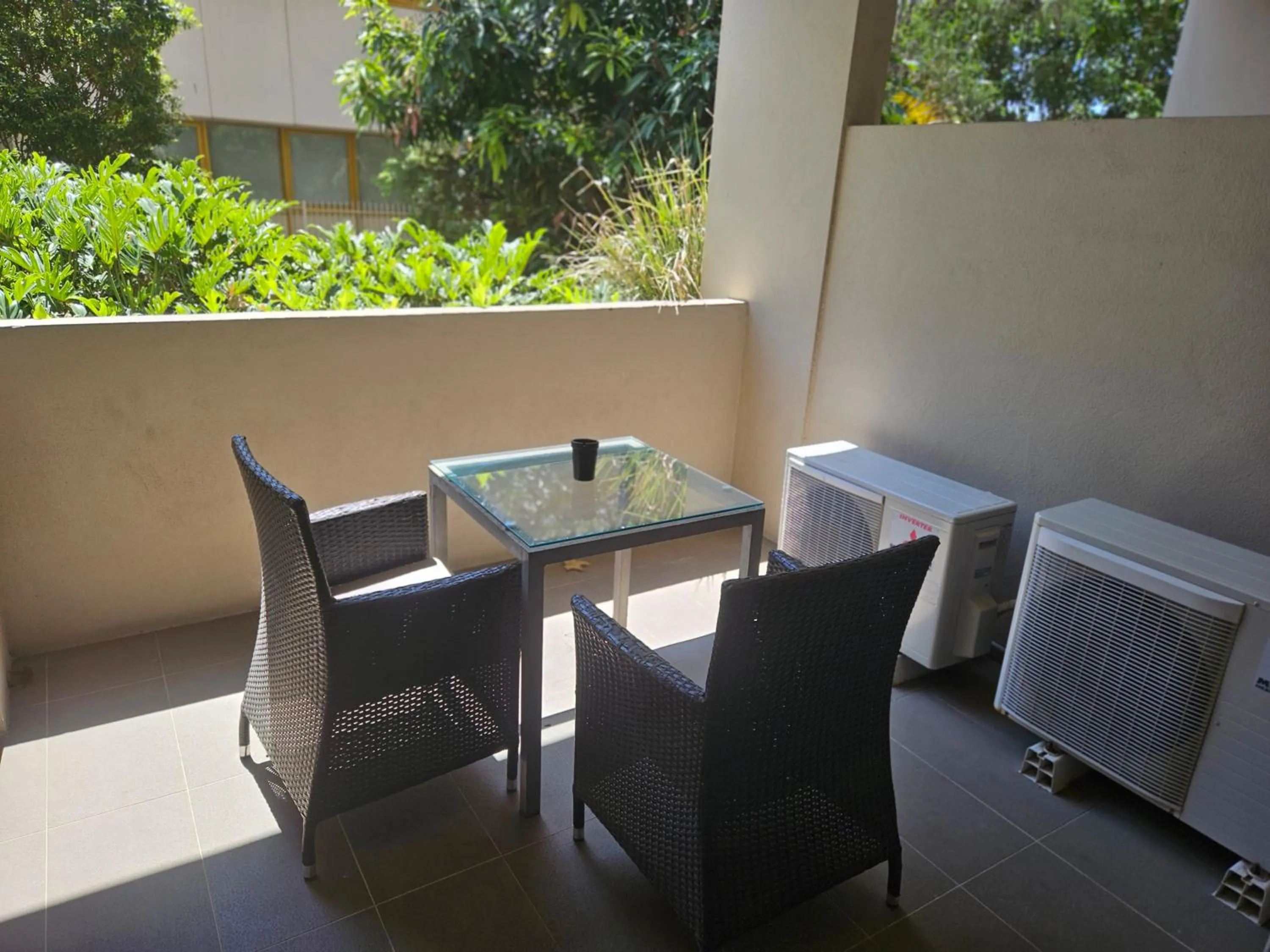 Dining area in Gladstone City Central Apartment Hotel Official