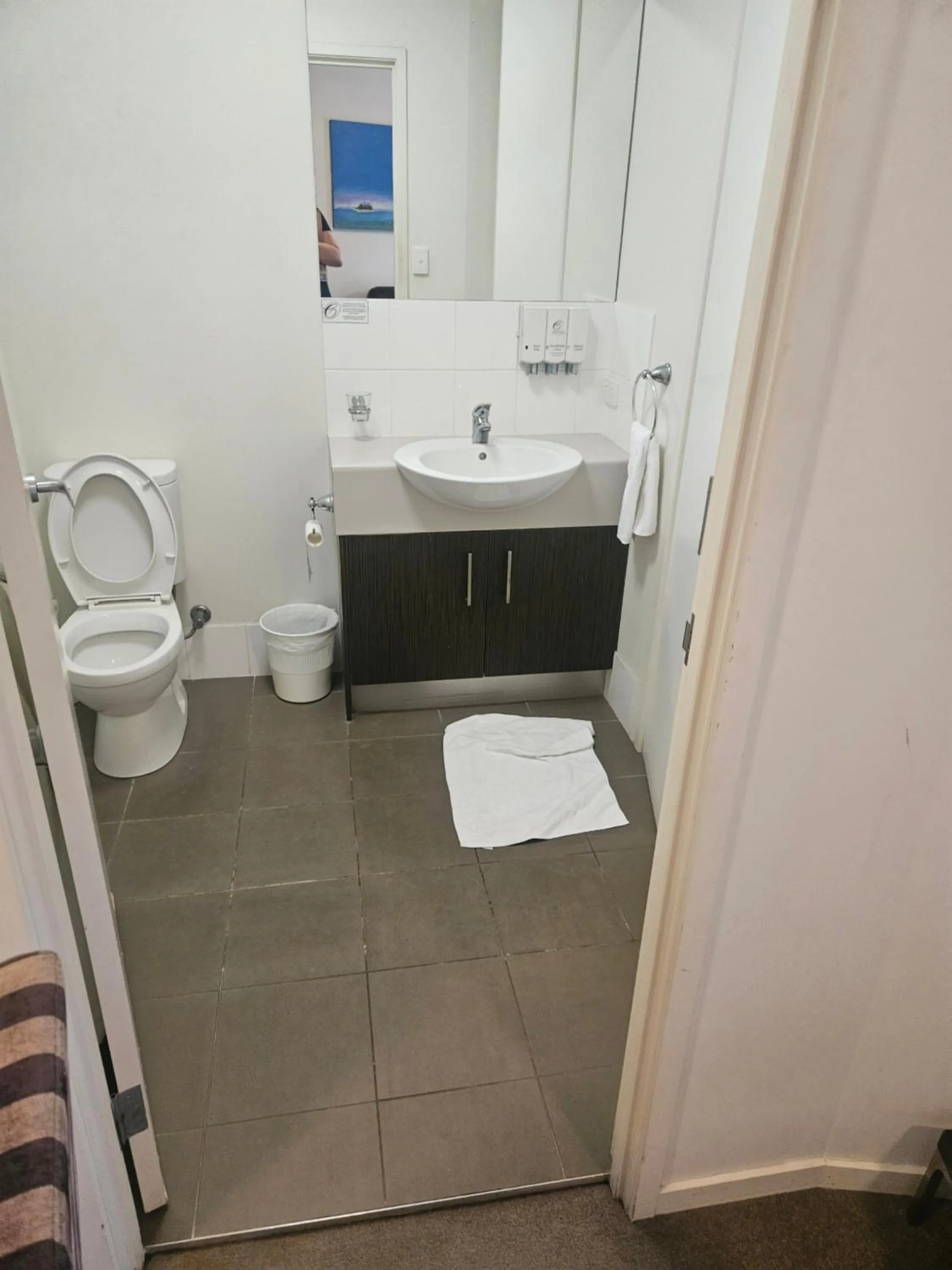 Toilet in Gladstone City Central Apartment Hotel Official