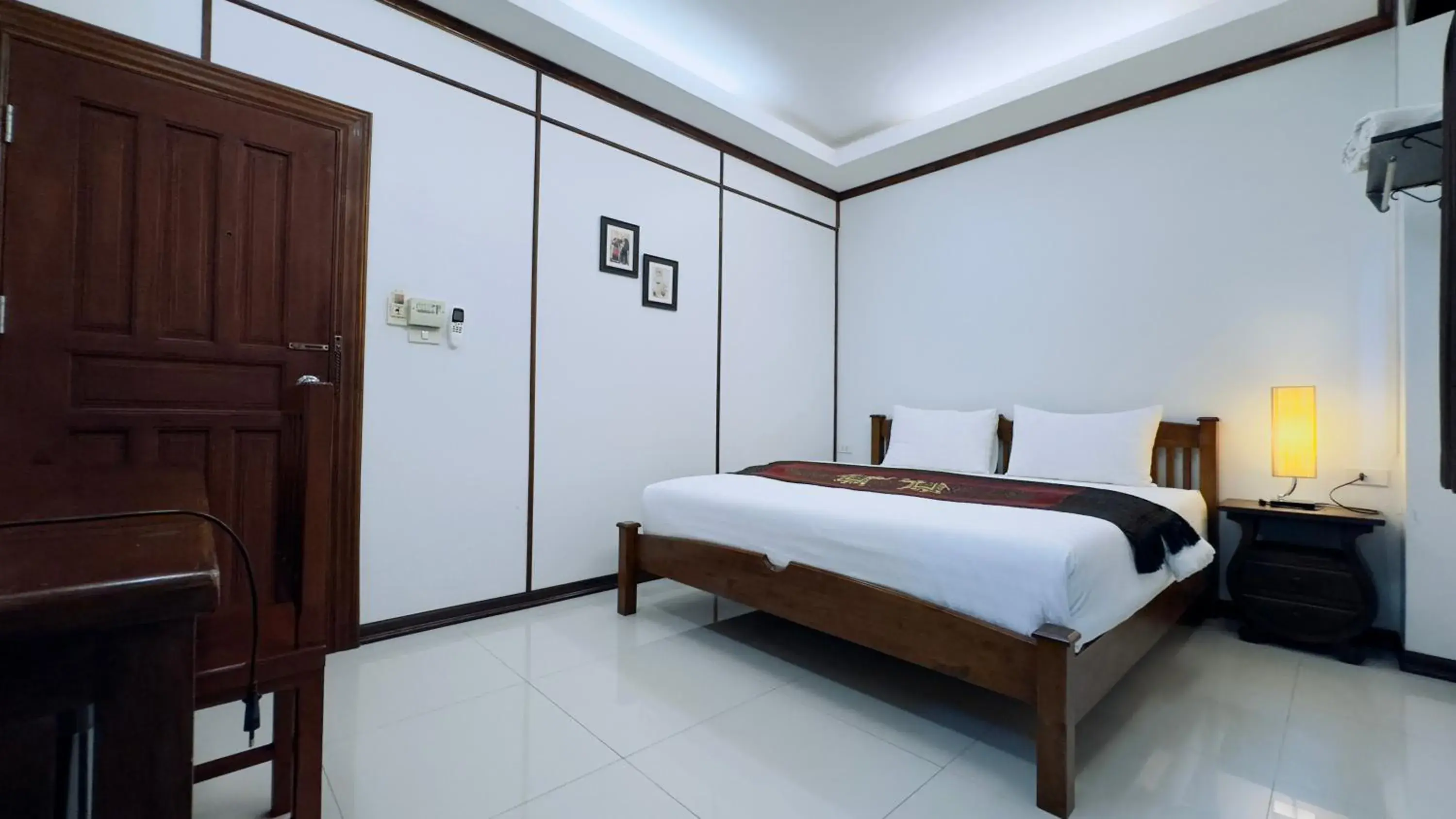 Deluxe King Room in EZ House Deluxe King Room in EZ House