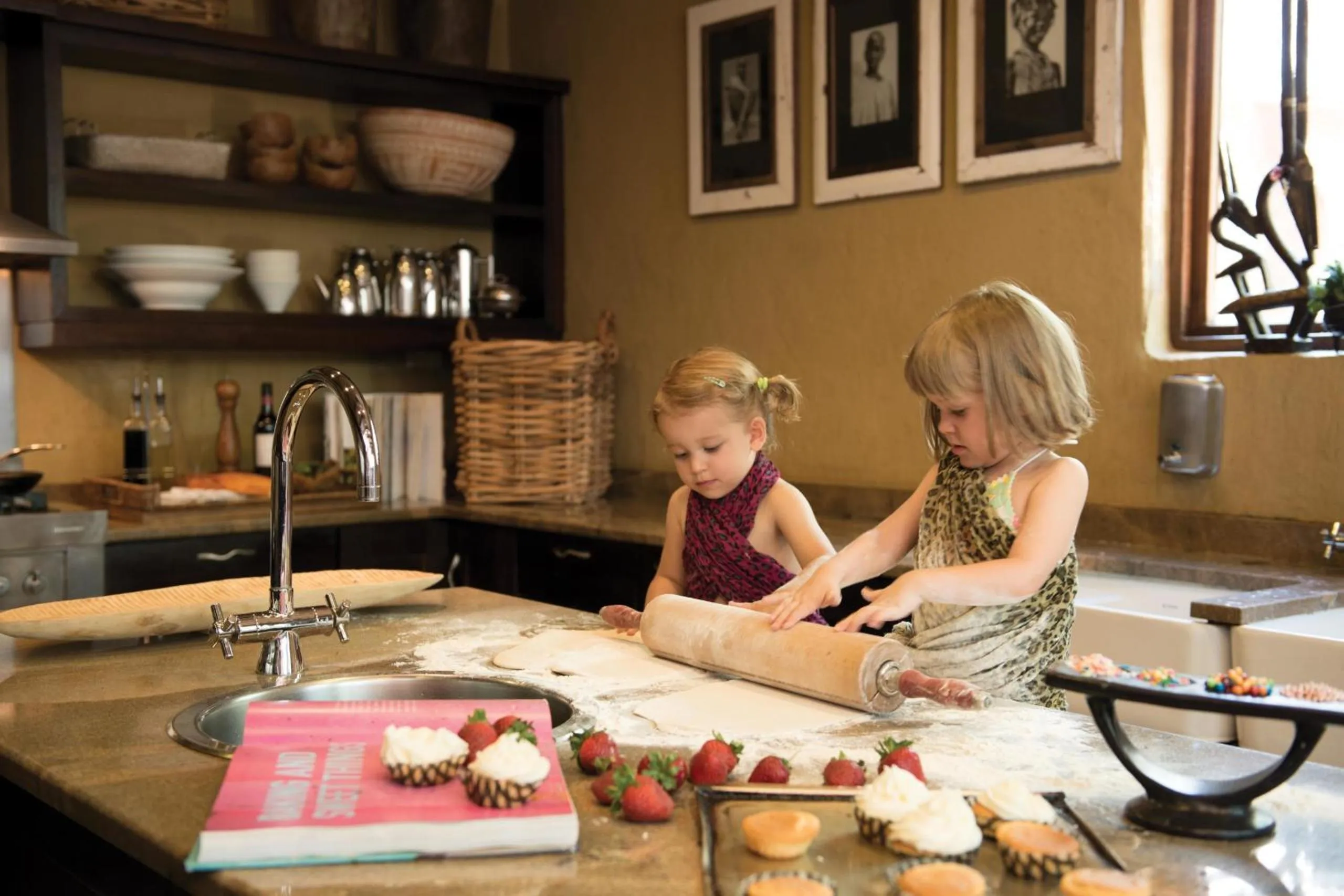 Madikwe Hills Private Game Lodge