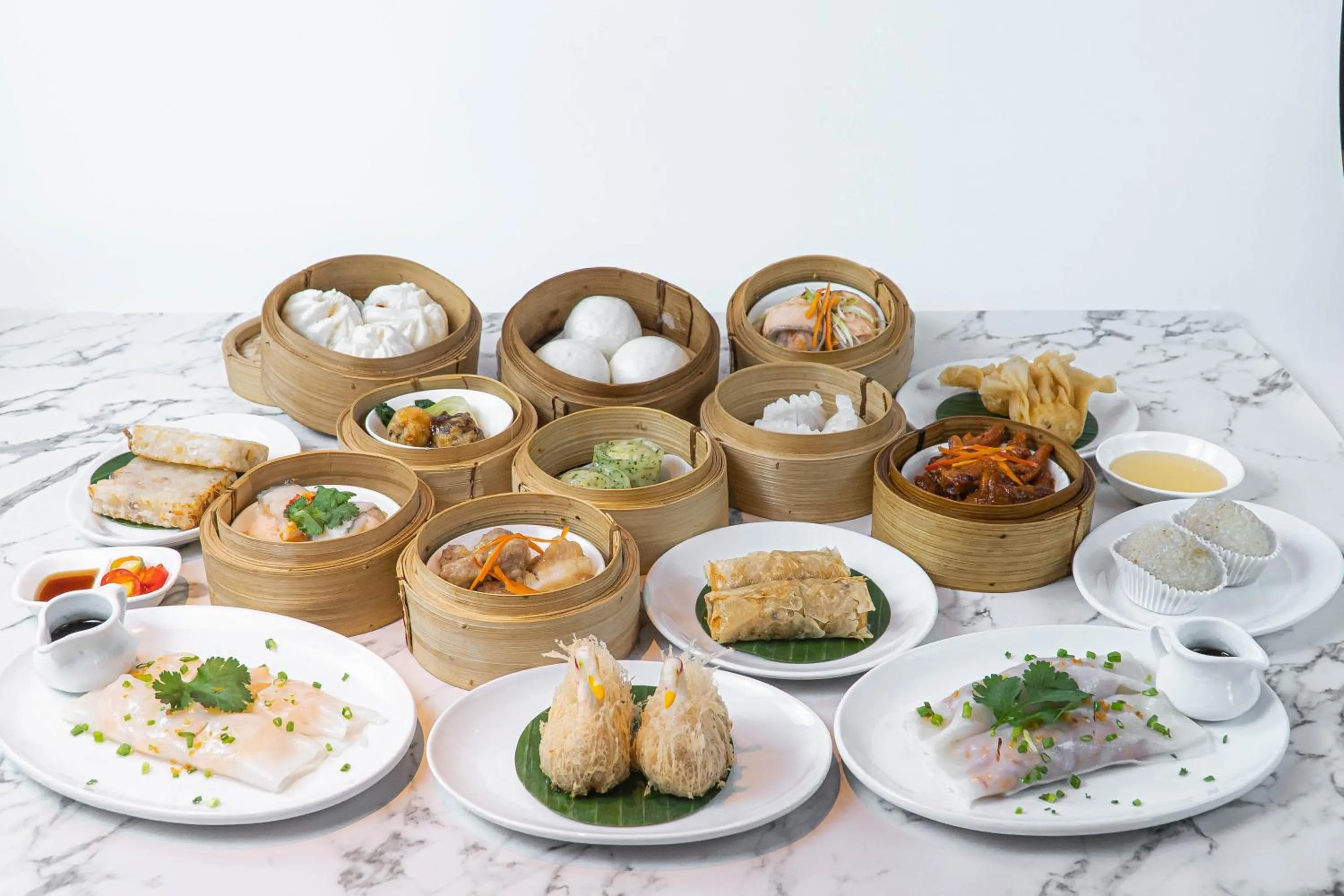 Food in Emporium Suites by Chatrium