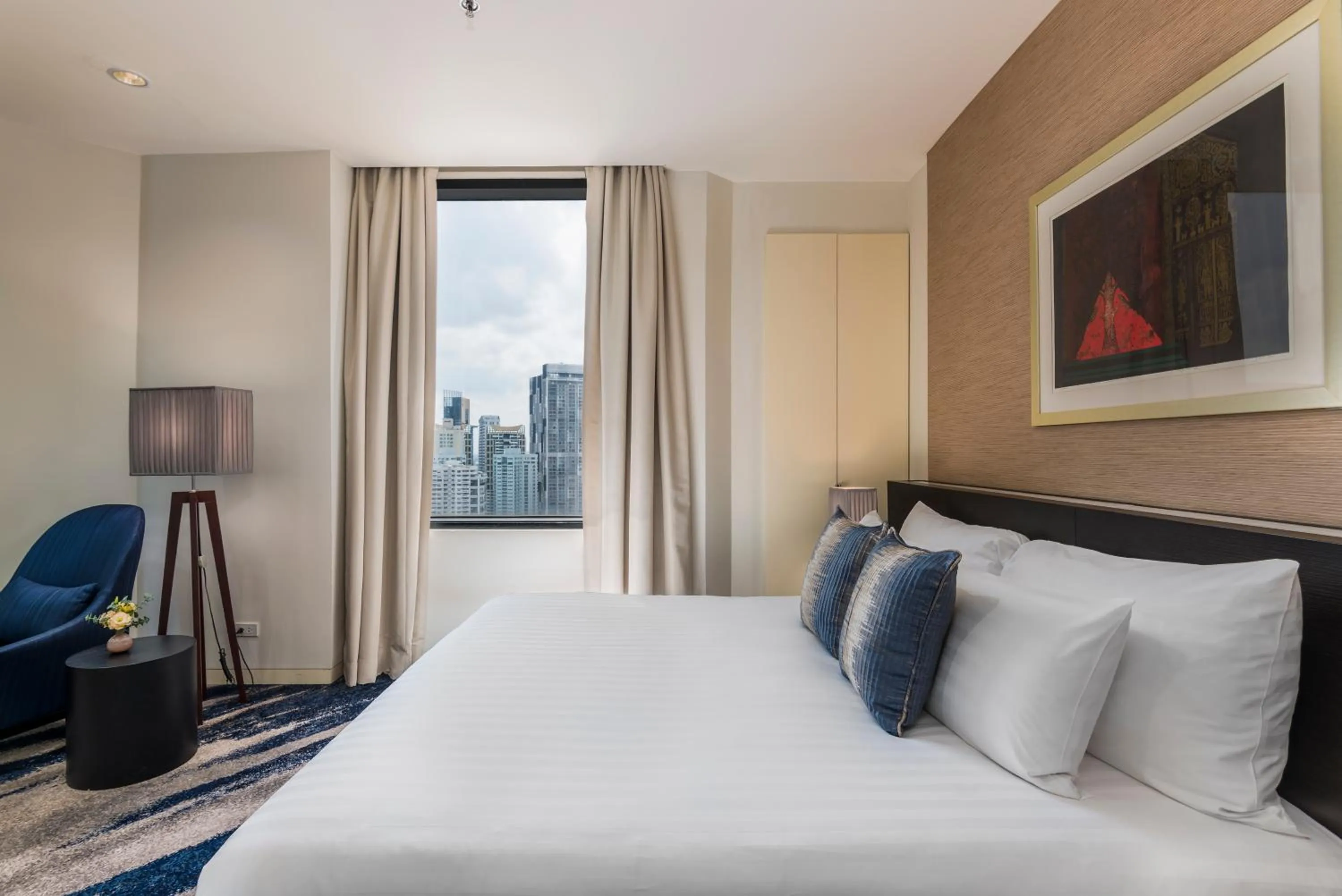 Bed in Emporium Suites by Chatrium