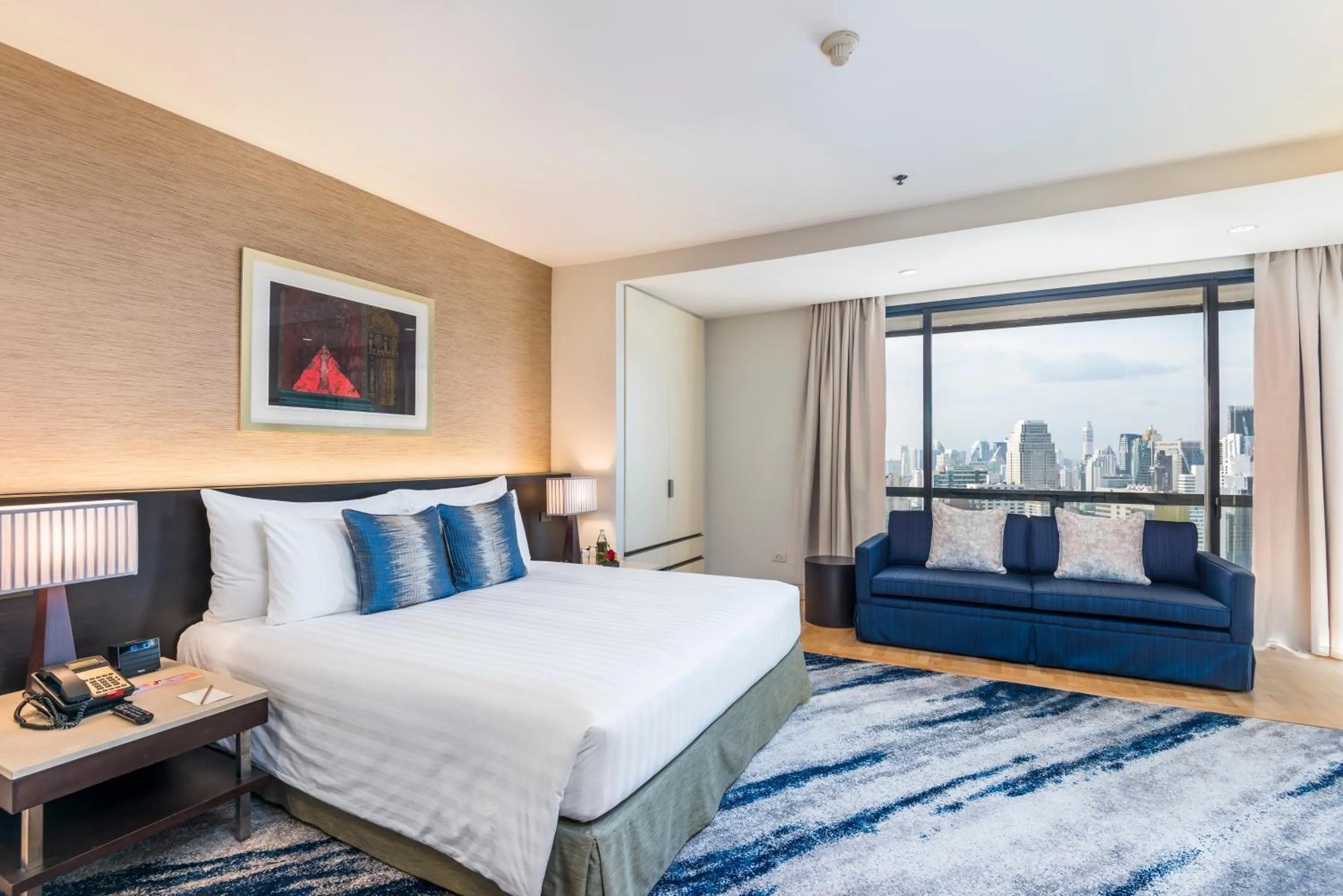 Bed in Emporium Suites by Chatrium