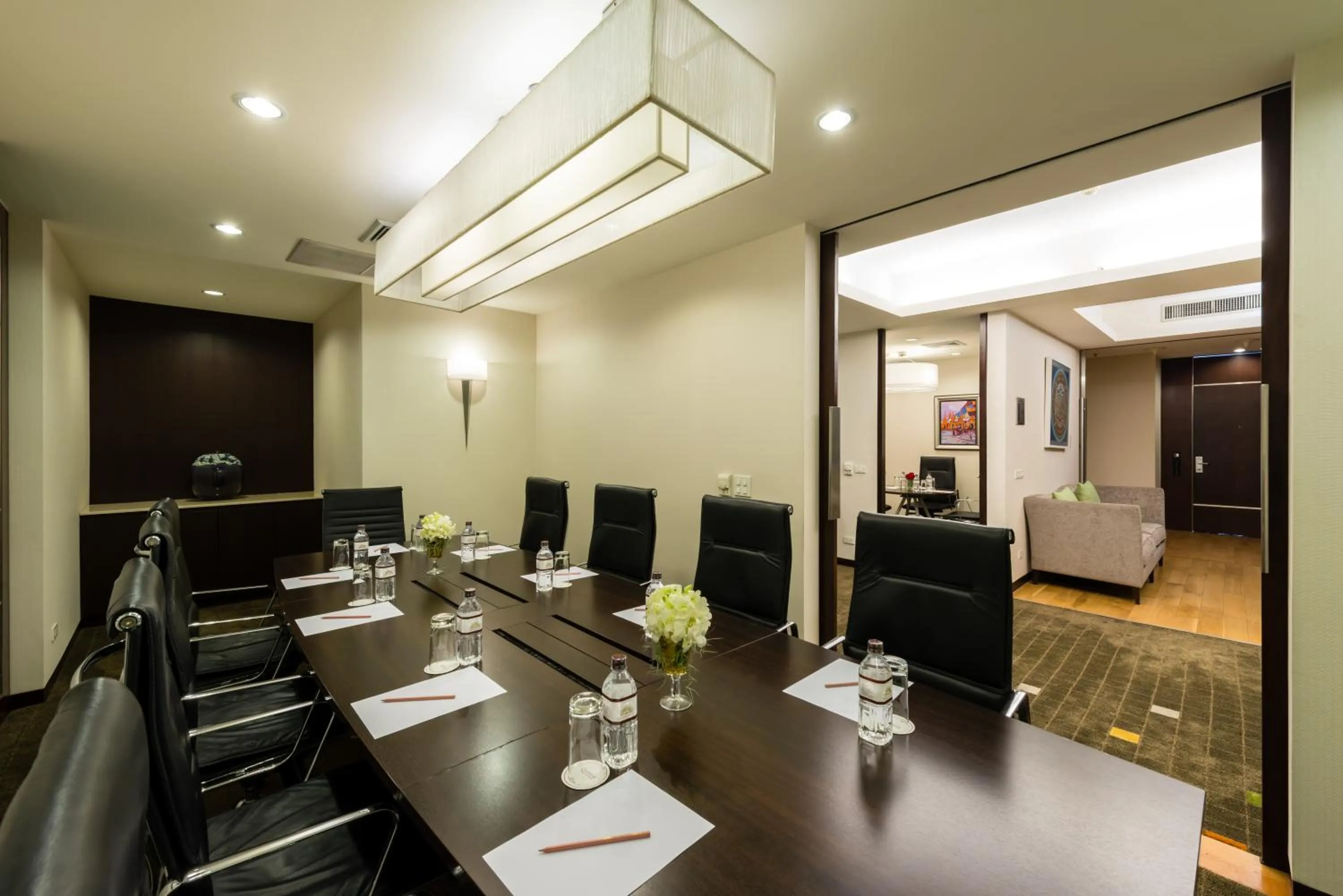 Meeting/conference room in Emporium Suites by Chatrium