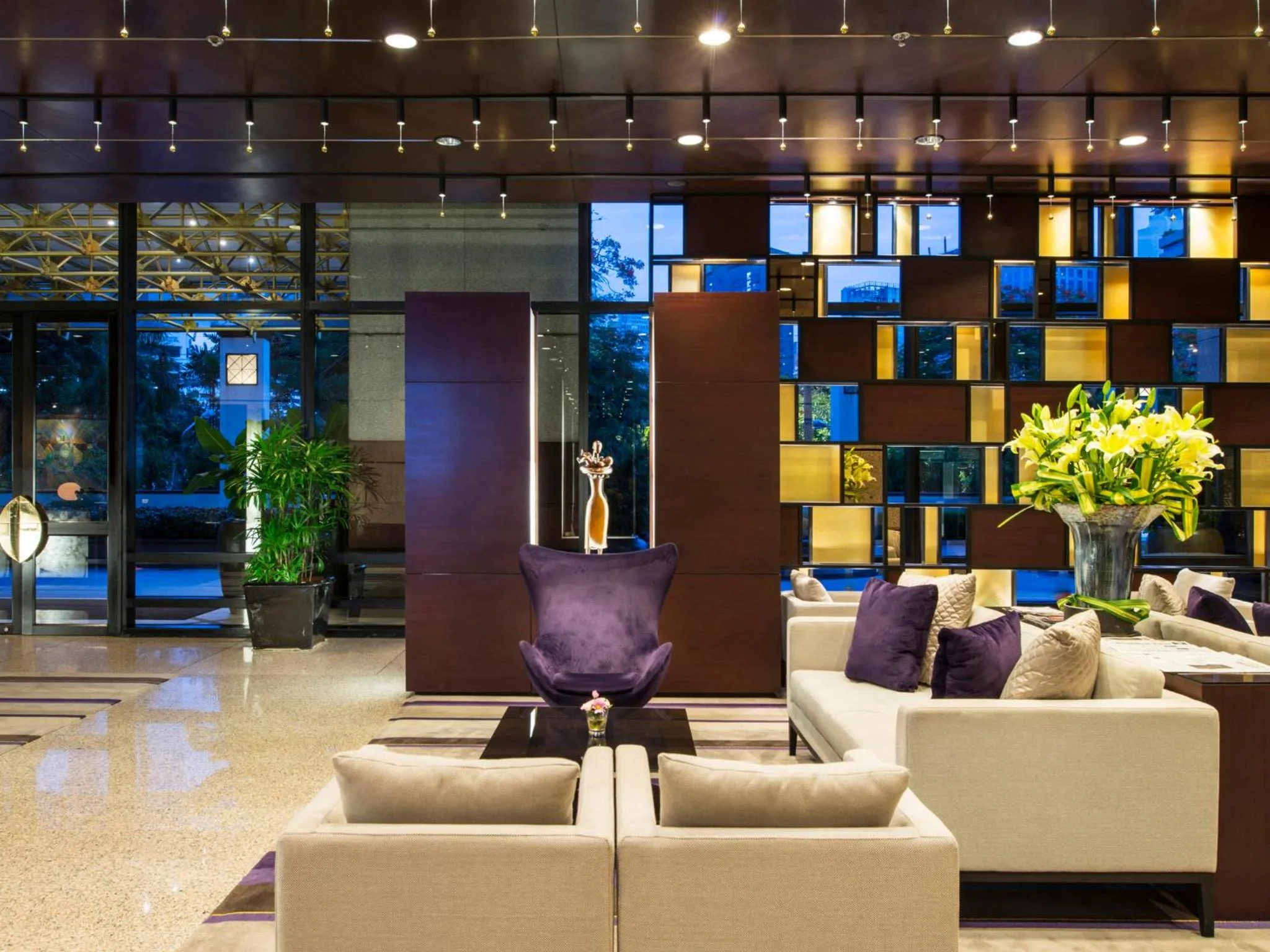 Lobby or reception in Emporium Suites by Chatrium