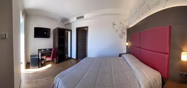 Bed in Hotel Ristorante Da Tonino