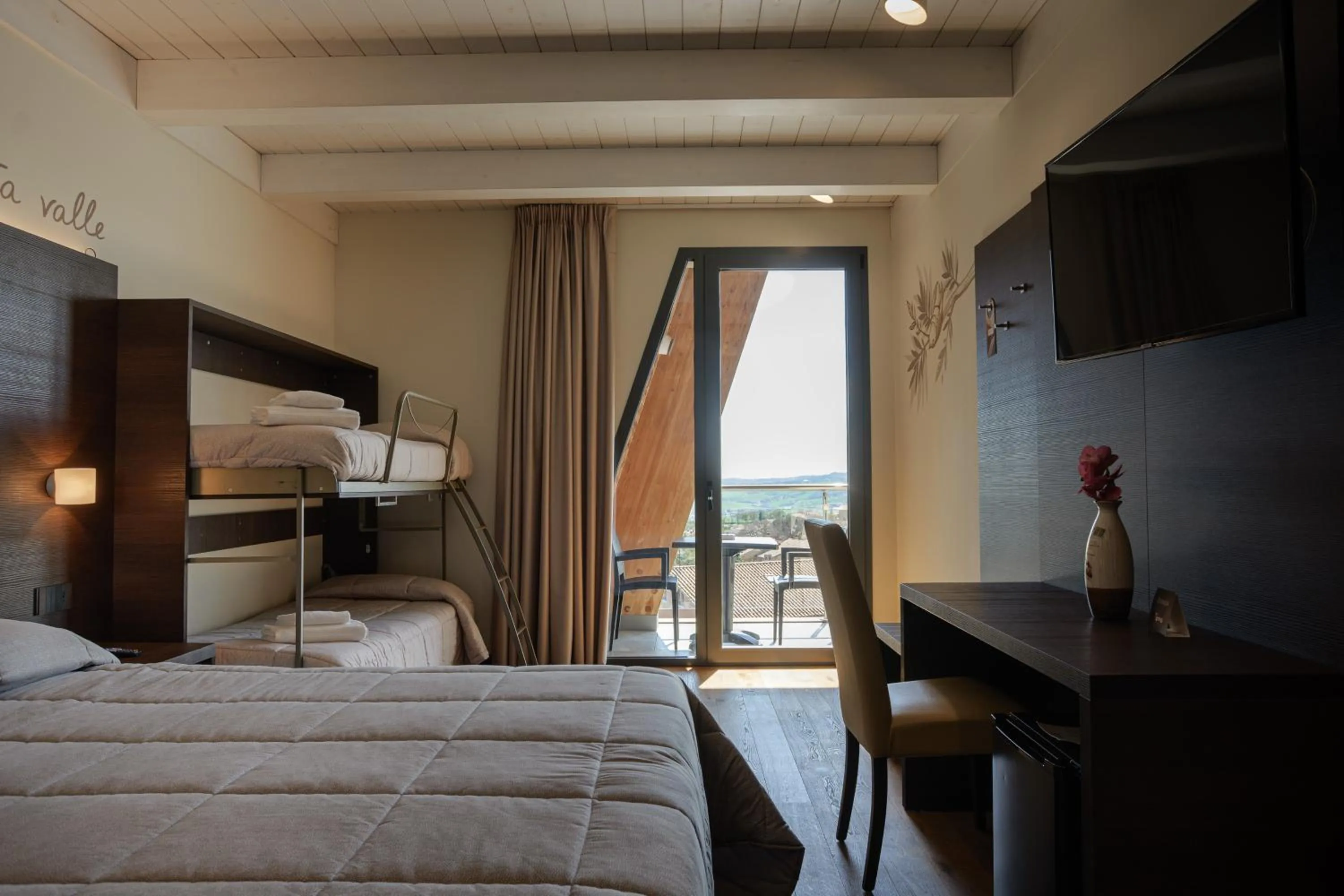 Bed in Hotel Ristorante Da Tonino