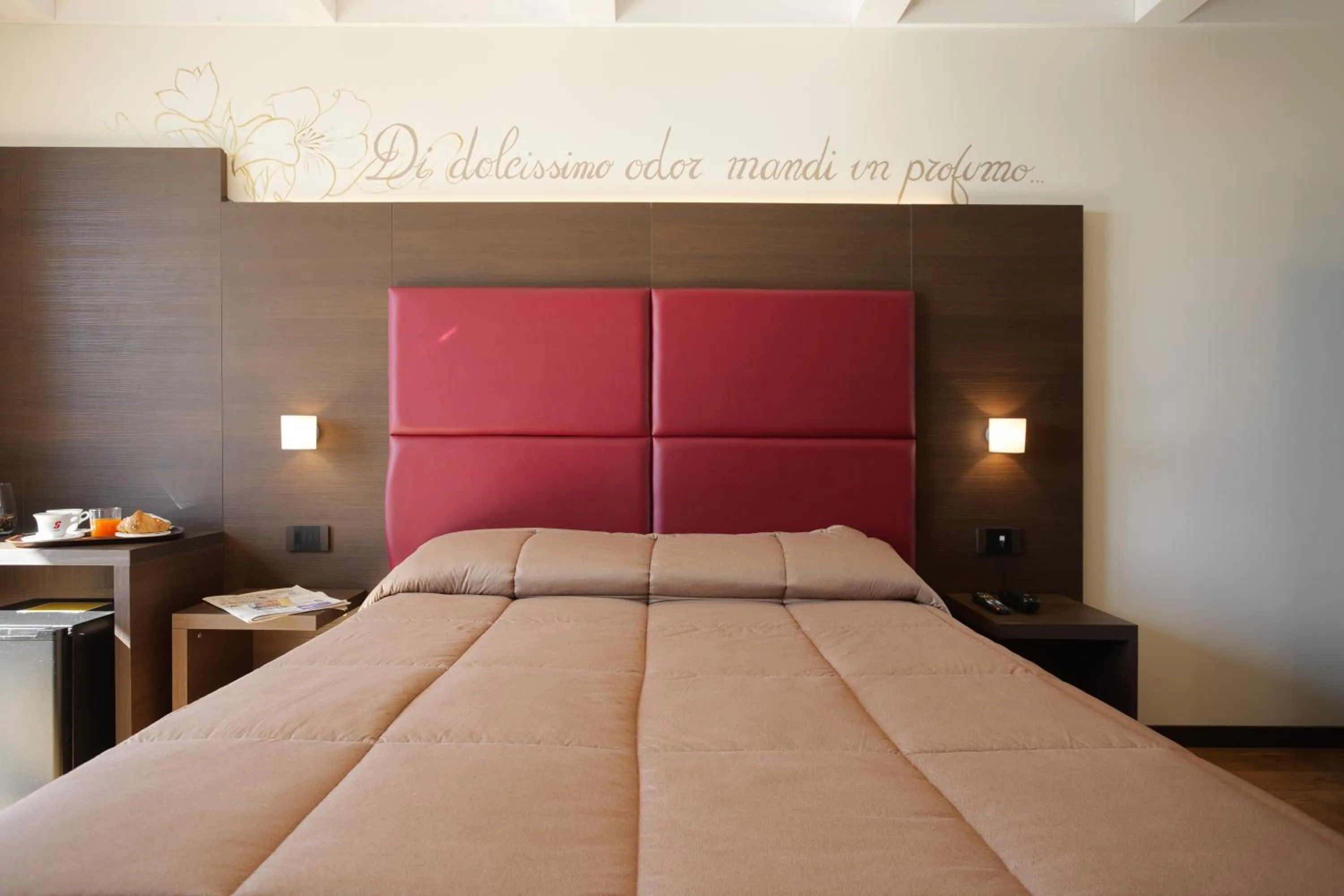 Bed in Hotel Ristorante Da Tonino