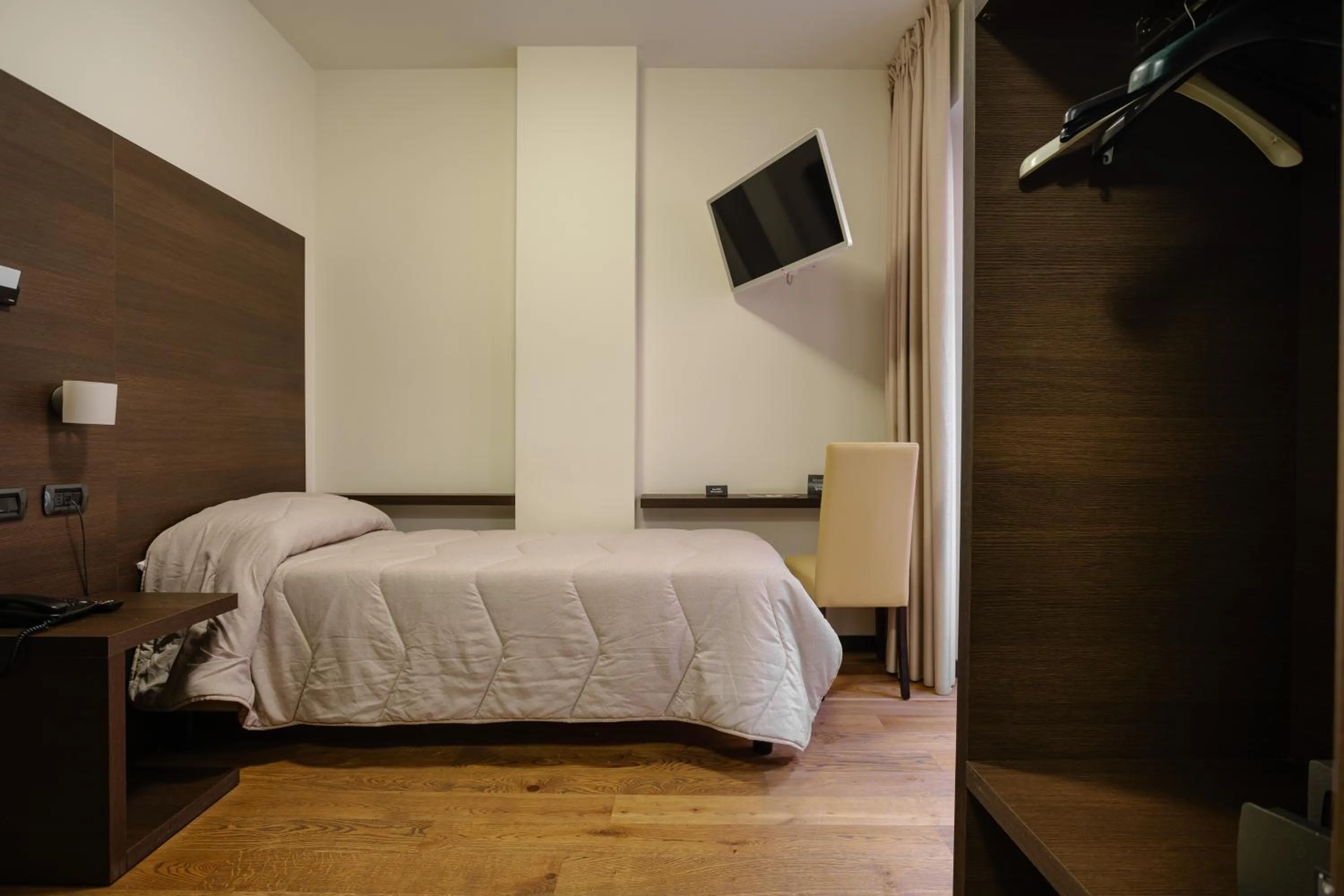 Bed in Hotel Ristorante Da Tonino