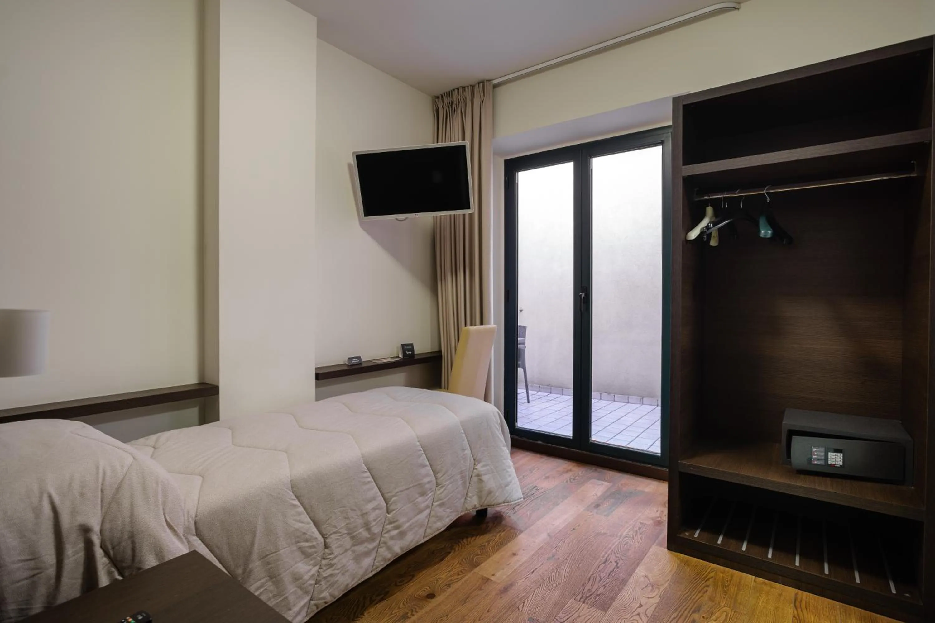 Bed in Hotel Ristorante Da Tonino