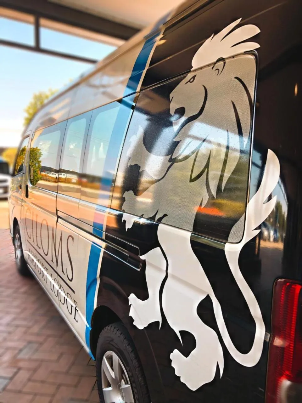 Property logo or sign in Ciloms Airport Lodge Melbourne Airport