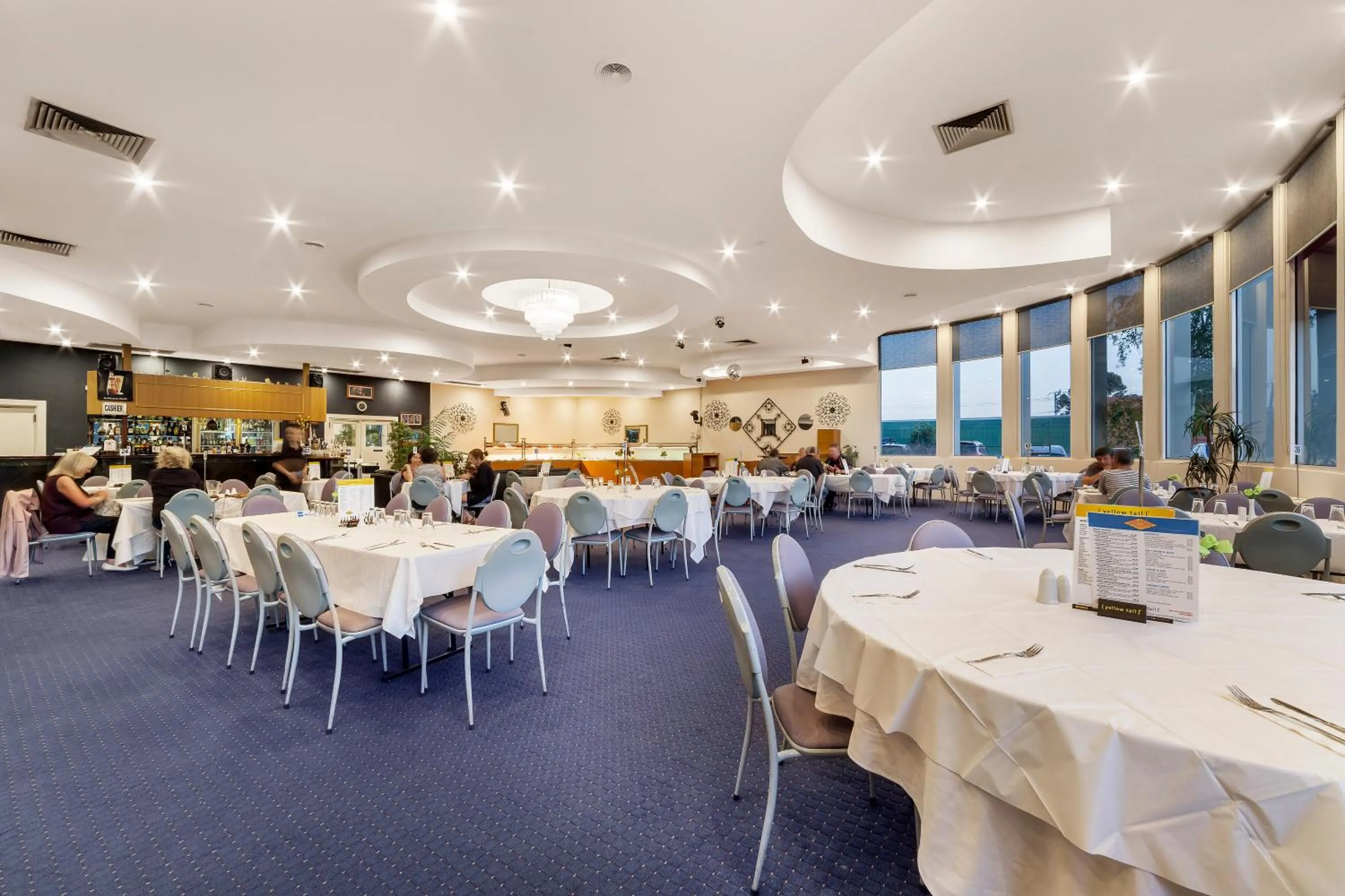 Restaurant/places to eat in Ciloms Airport Lodge Melbourne Airport