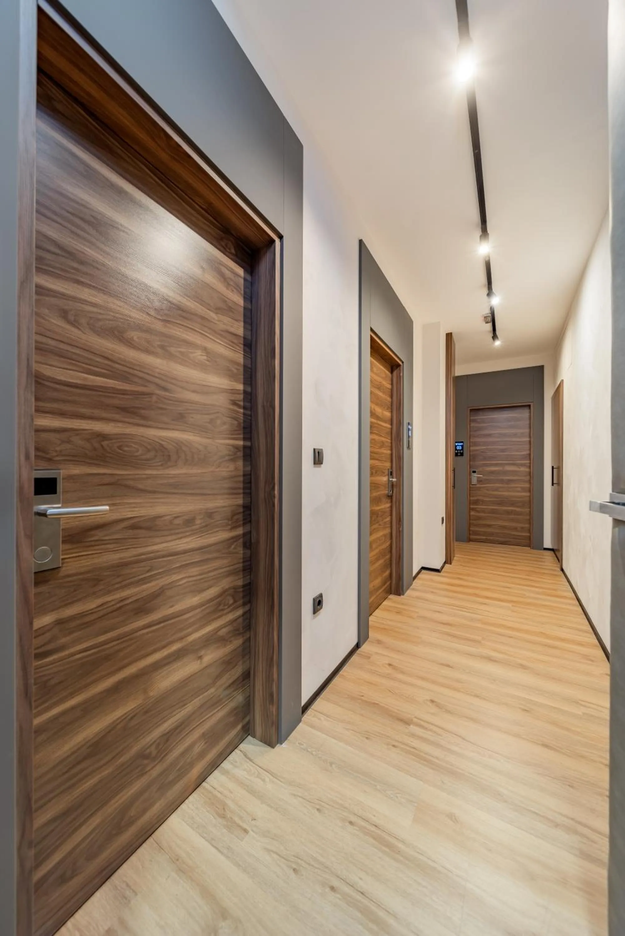 Text overlay in Hotel Garni VIZURA Sport