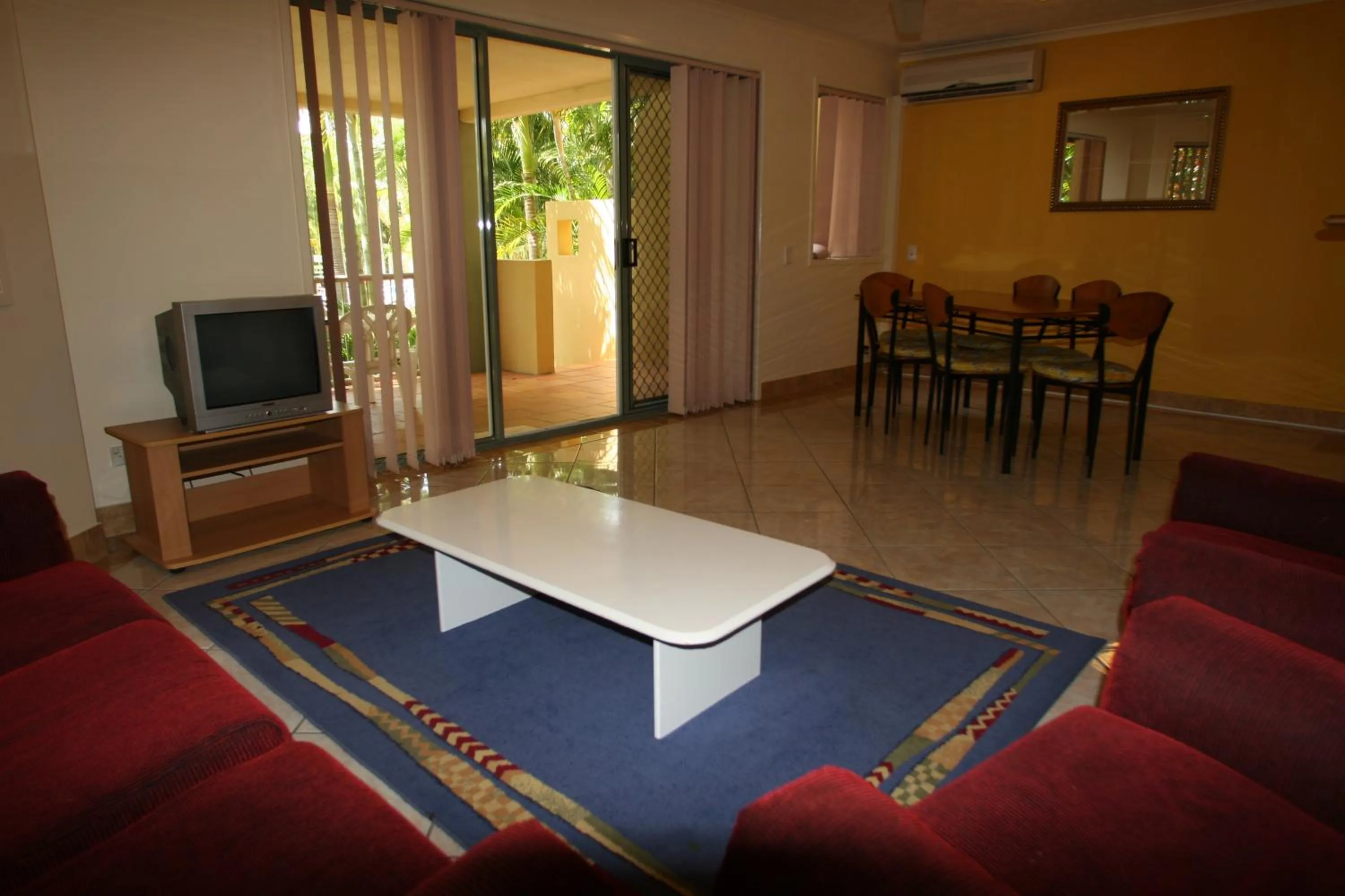 Dining area in Diamond Sands Resort