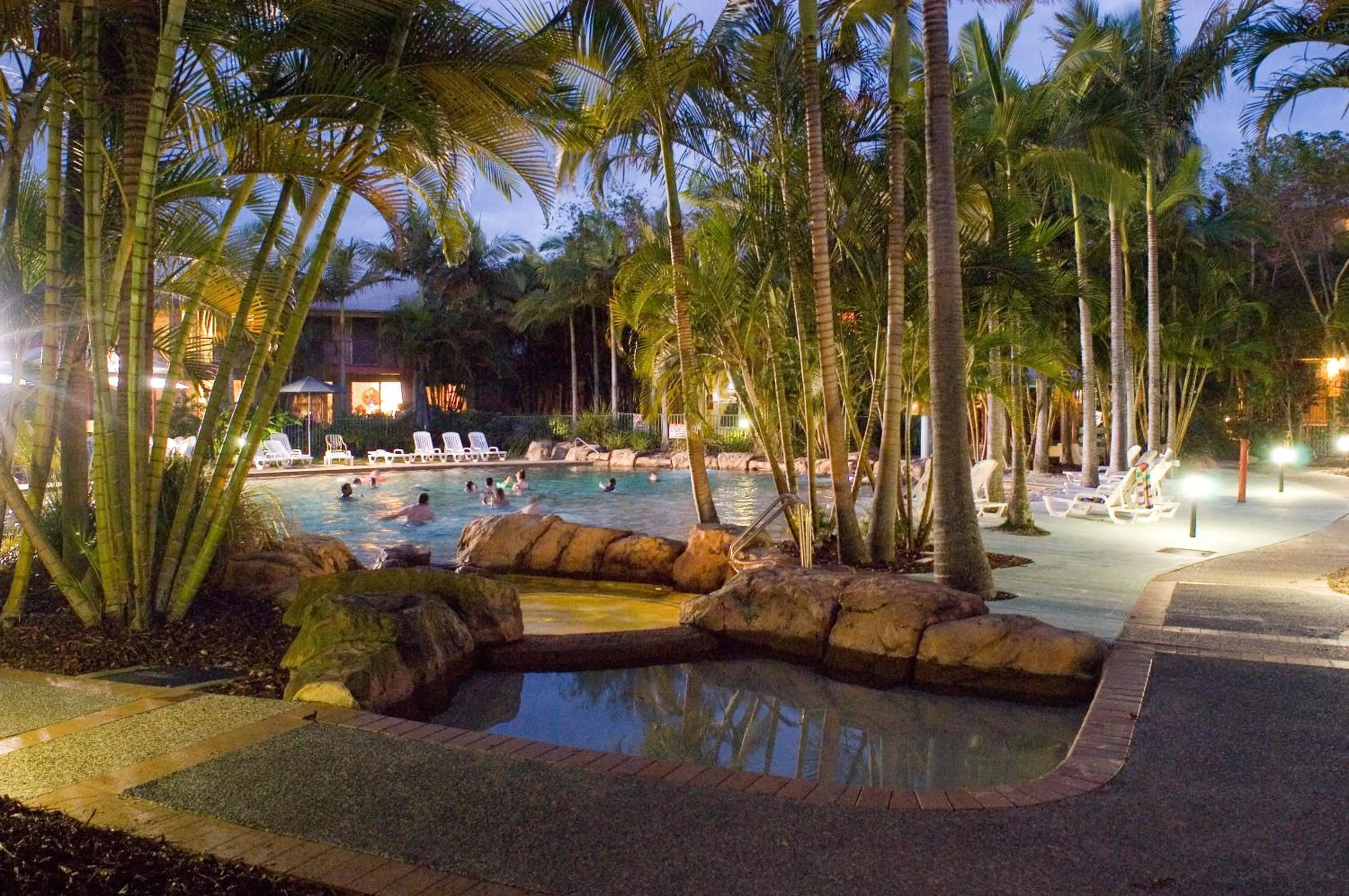 Pool view in Diamond Sands Resort