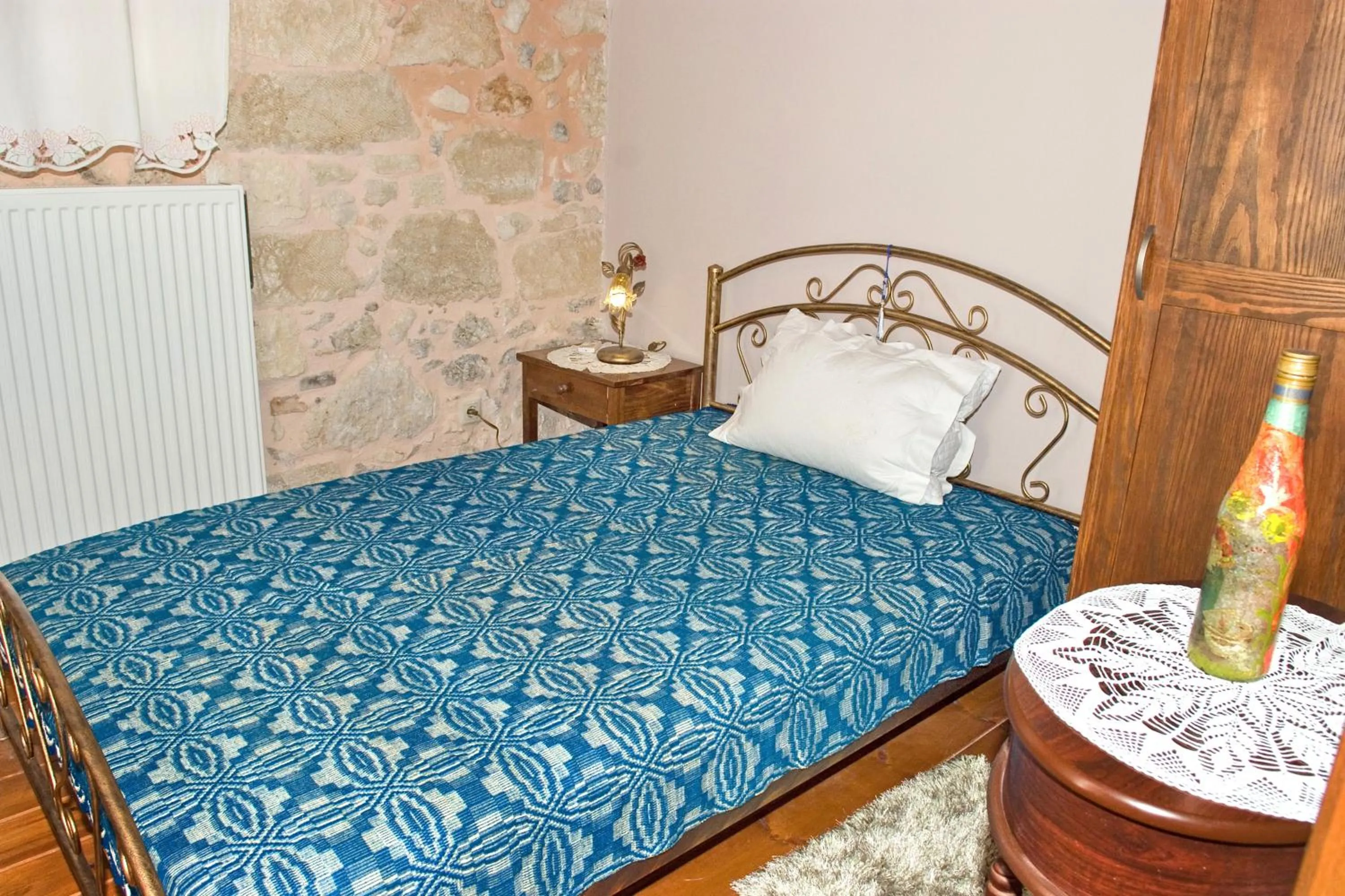 Bedroom, Bed in Villa Daskalogianni