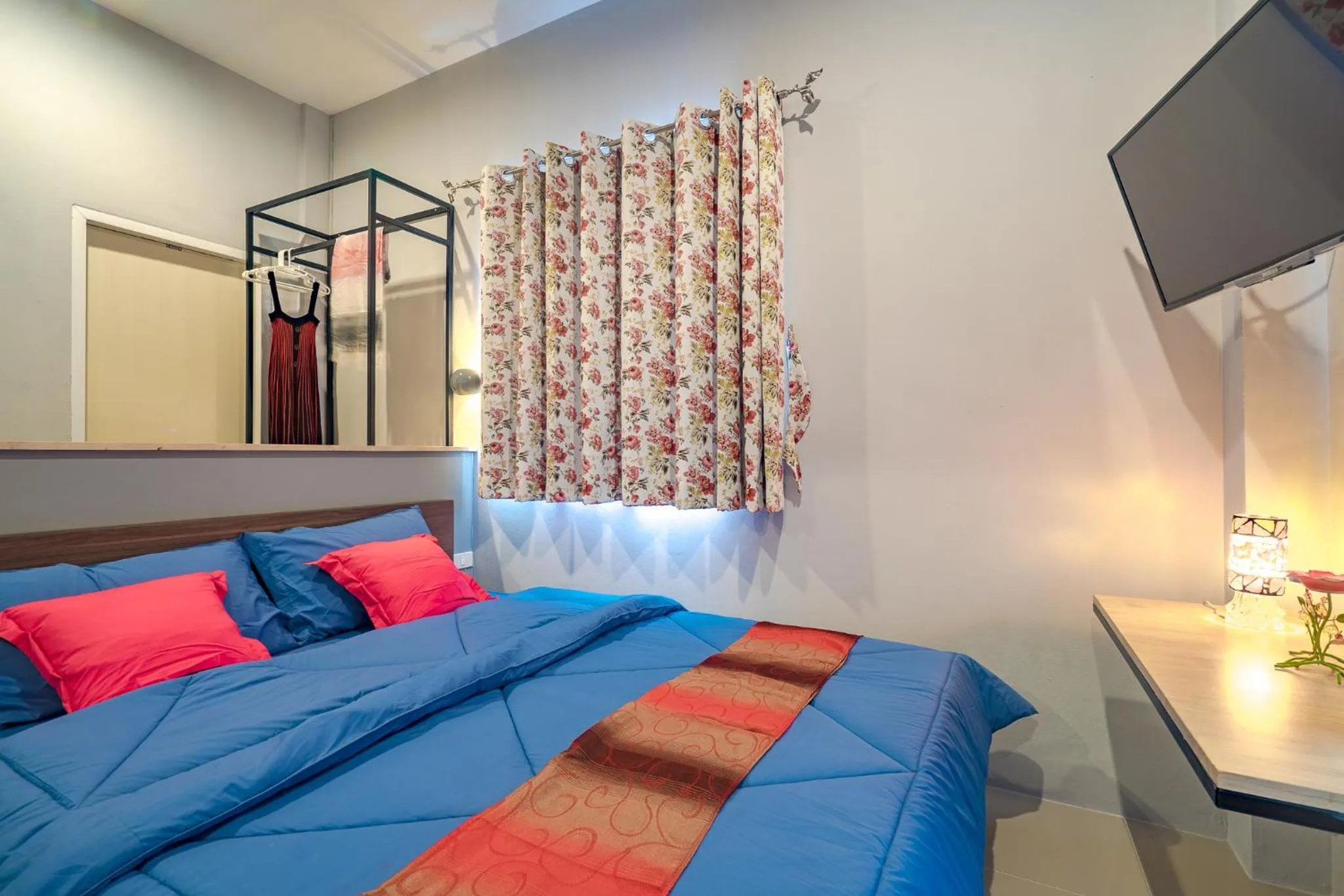 Bed in Penyos Service Apartment